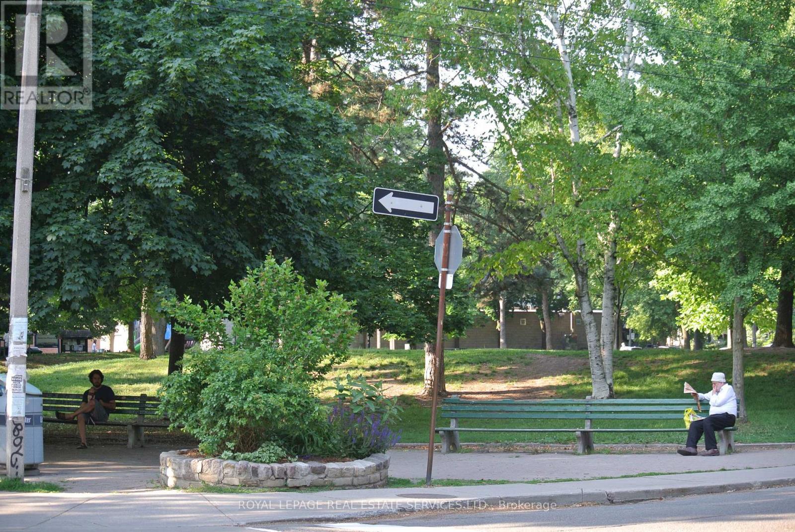 












BASEMENT - 782 PALMERSTON AVENUE

,
Toronto,




Ontario
M6G2R5

