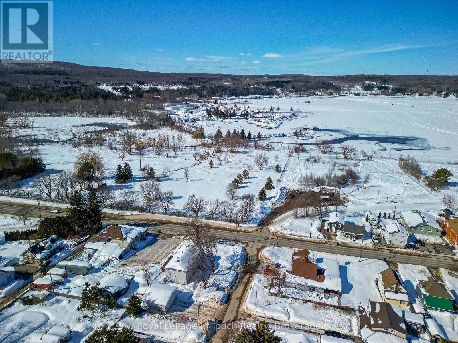 












108 ROBERT STREET W

,
Penetanguishene,




Ontario
L9M1P1

