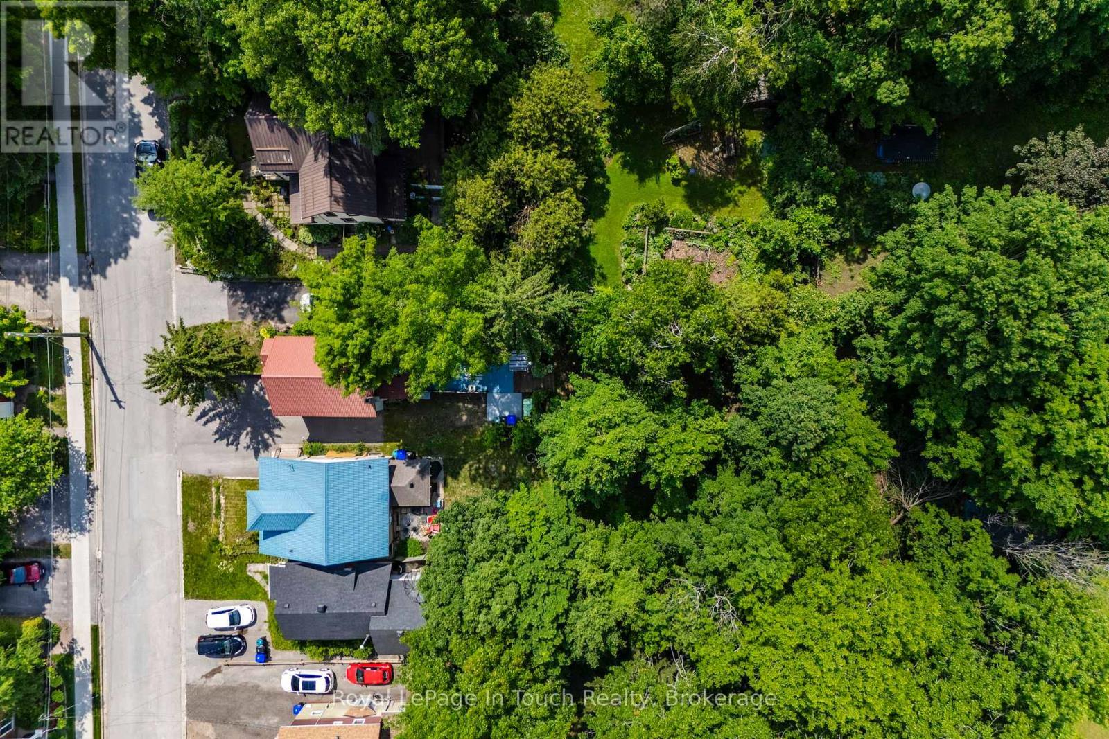 












330 THIRD STREET

,
Midland,




Ontario
L4R3S7

