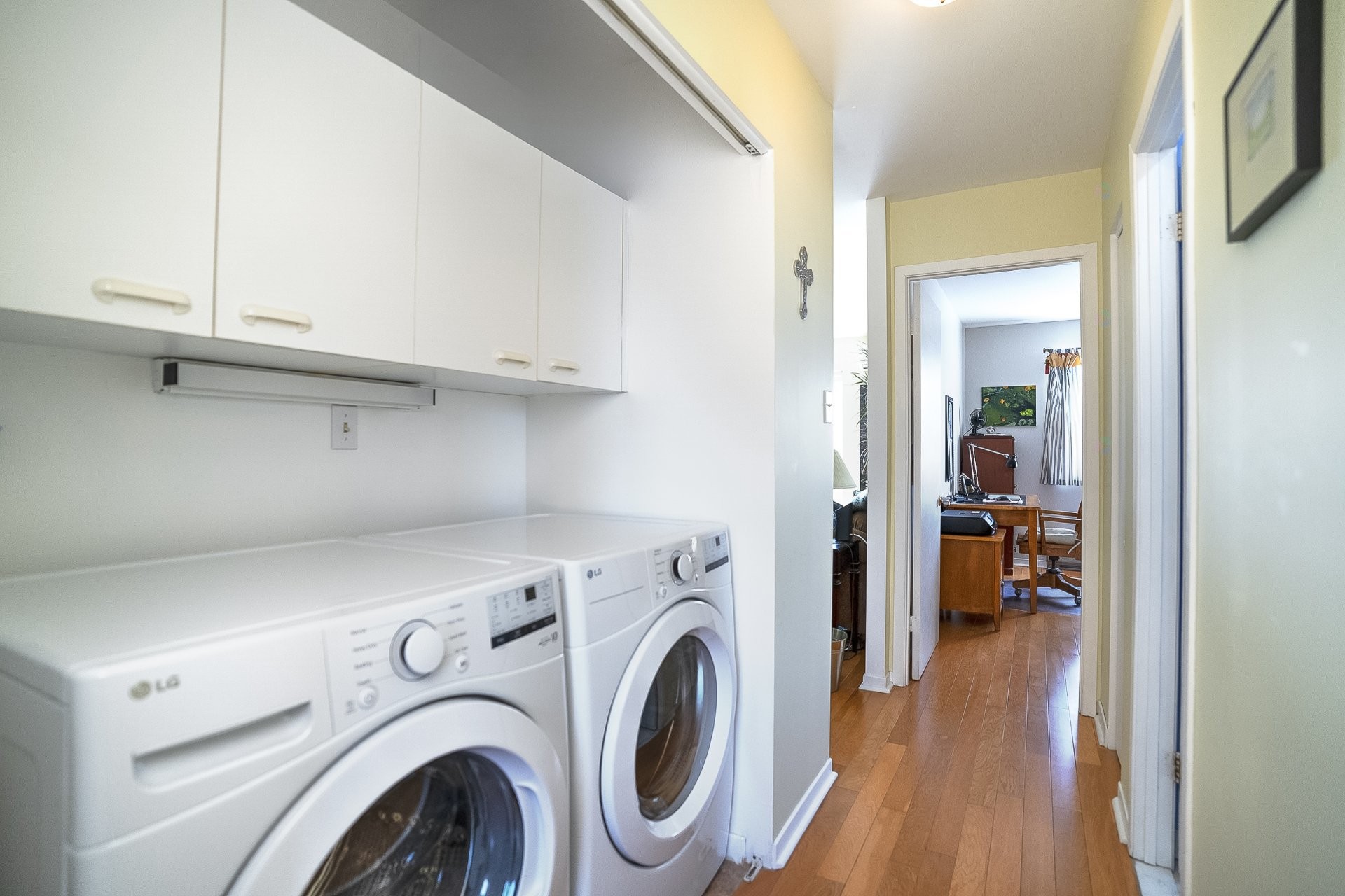 









1884


Av. Victoria

, 7,
Longueuil (Greenfield Park),




QC
J4V1M5

