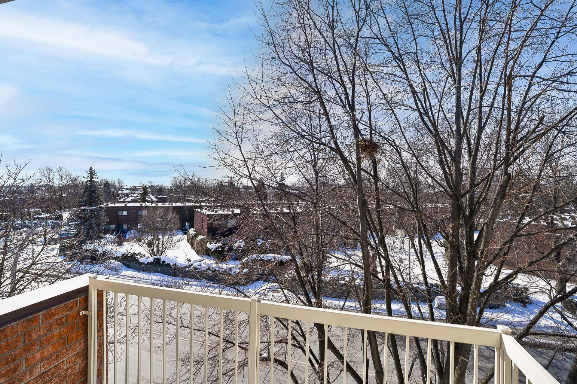 









1884


Av. Victoria

, 7,
Longueuil (Greenfield Park),




QC
J4V1M5

