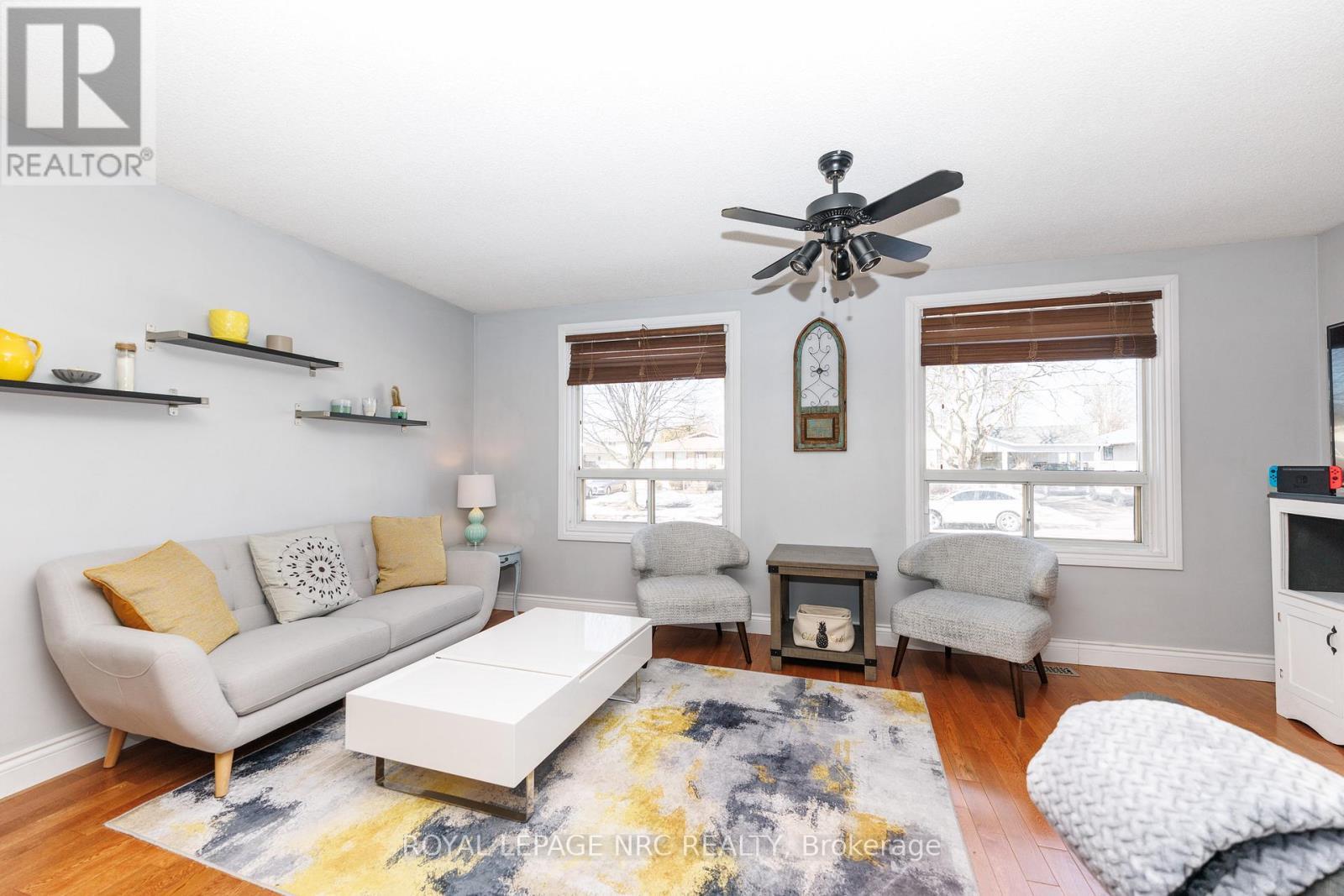 












7354 NORTH DORSET PLACE

,
Niagara Falls (Casey),




Ontario
L2J3T4

