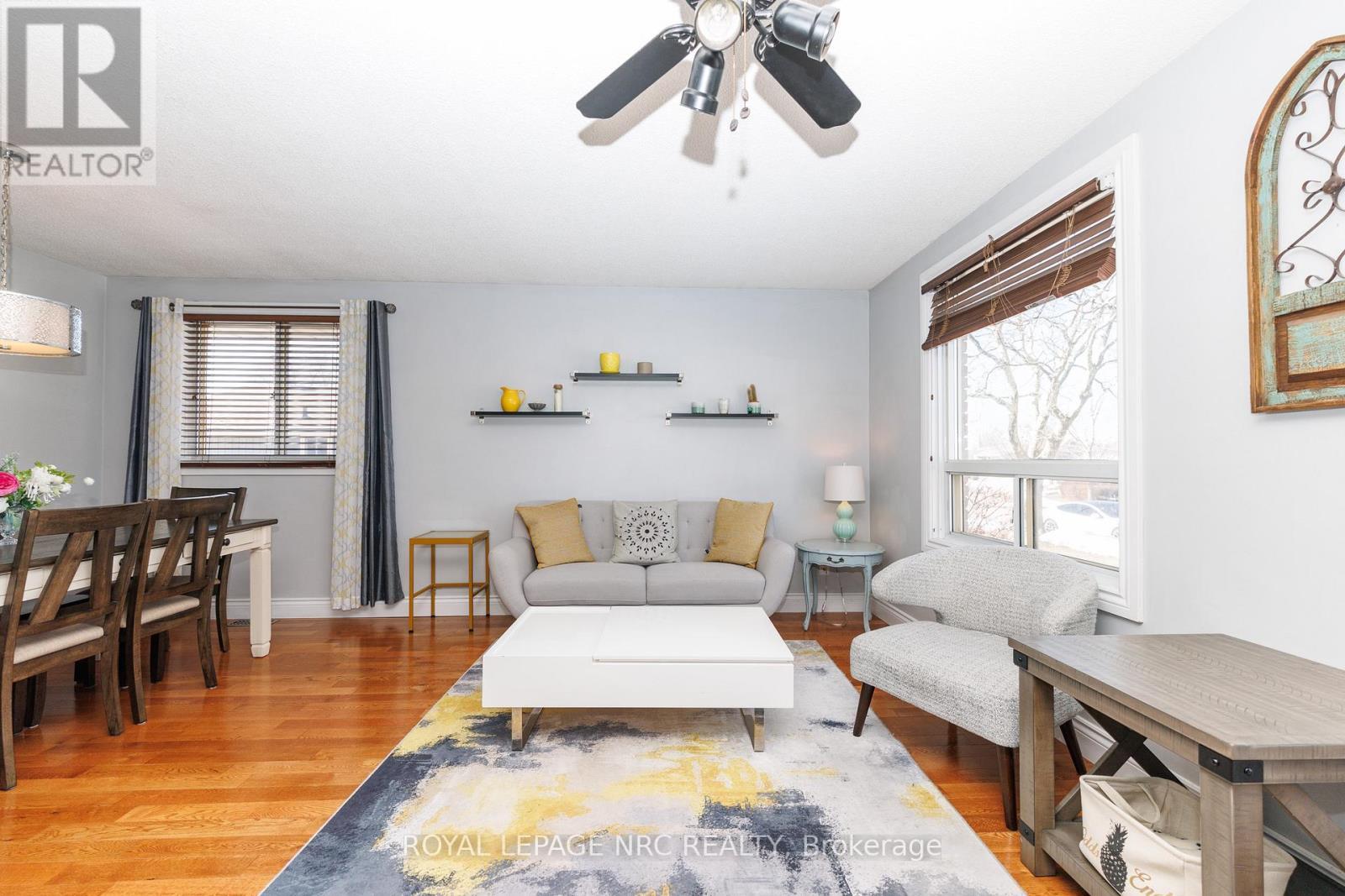 












7354 NORTH DORSET PLACE

,
Niagara Falls (Casey),




Ontario
L2J3T4

