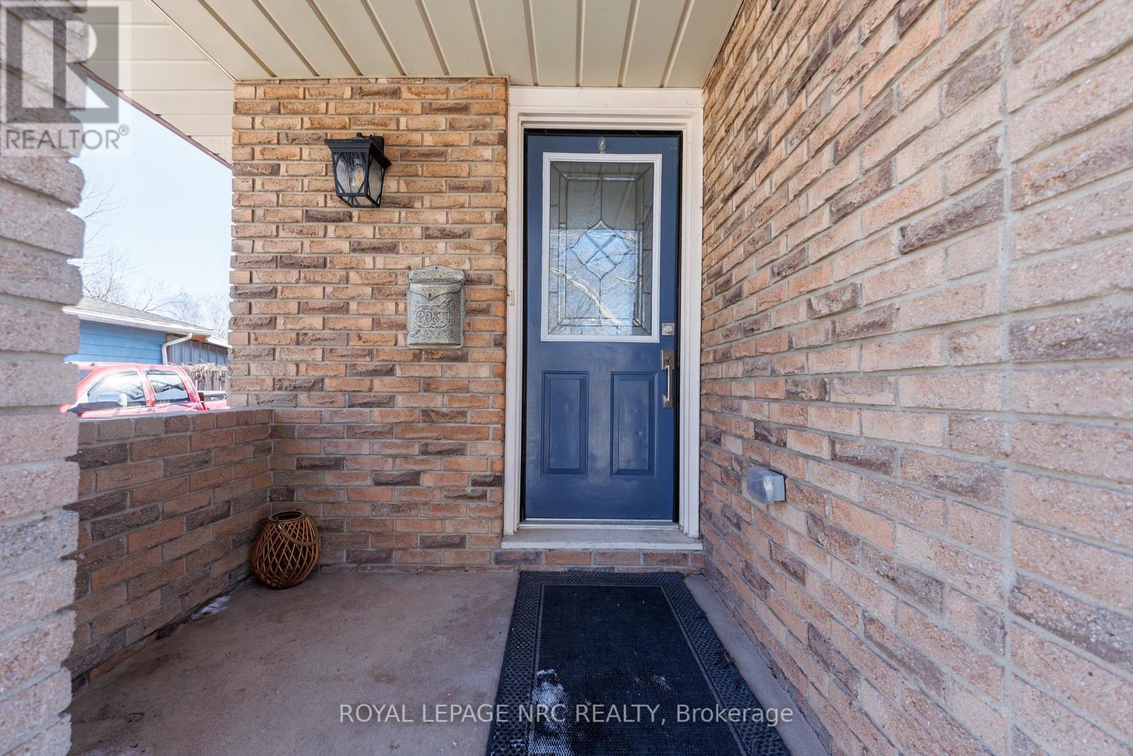 












7354 NORTH DORSET PLACE

,
Niagara Falls (Casey),




Ontario
L2J3T4

