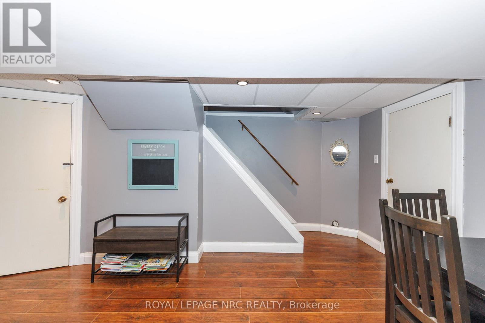 












7354 NORTH DORSET PLACE

,
Niagara Falls (Casey),




Ontario
L2J3T4

