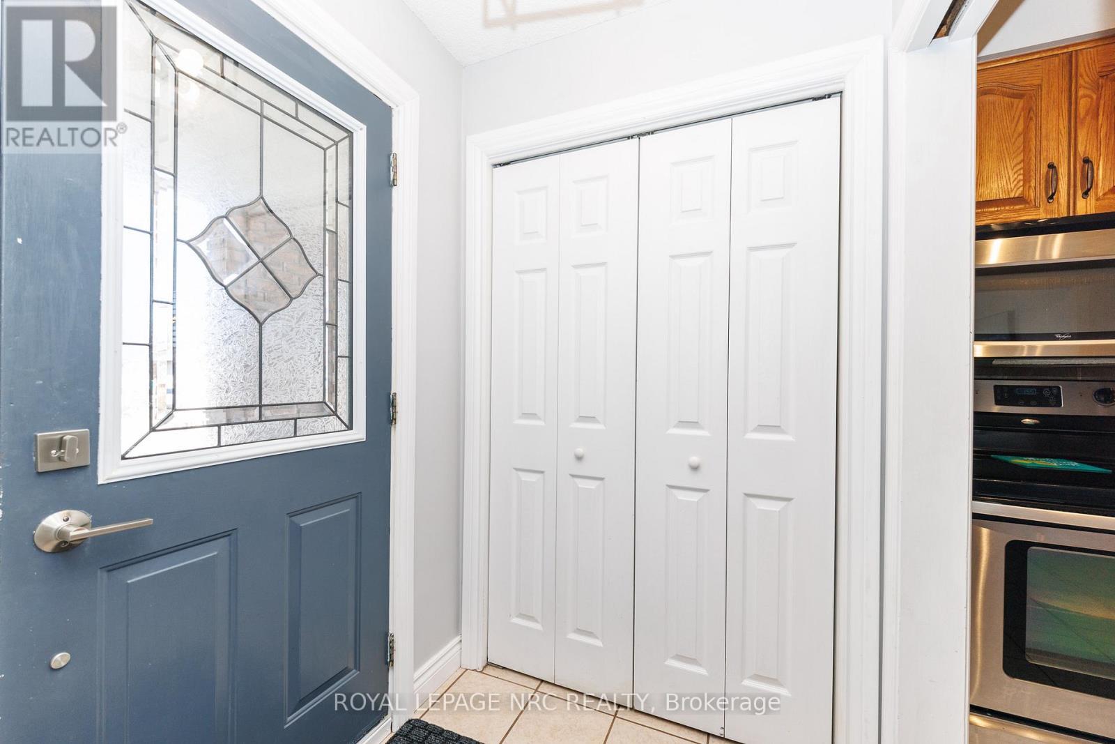 












7354 NORTH DORSET PLACE

,
Niagara Falls (Casey),




Ontario
L2J3T4

