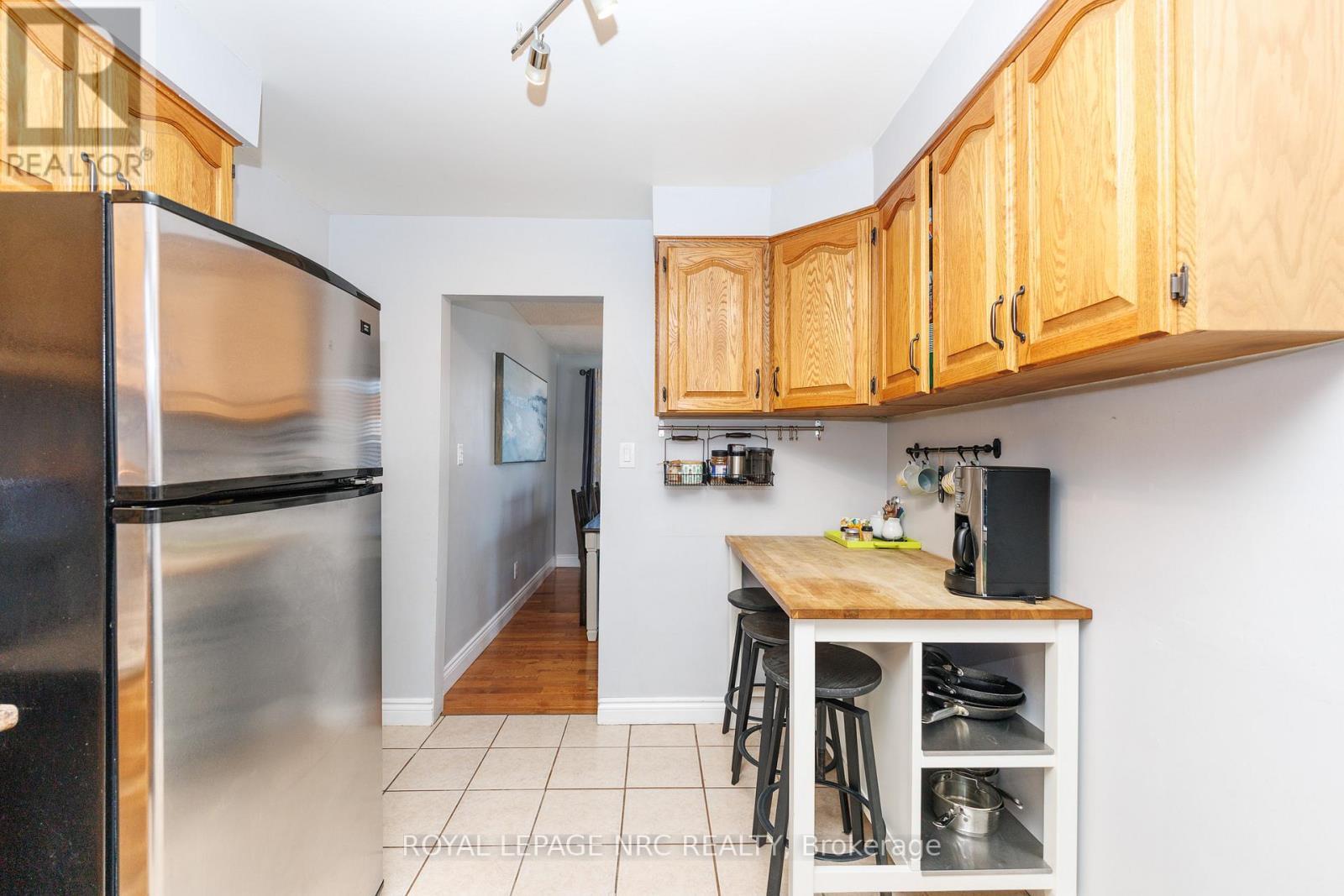 












7354 NORTH DORSET PLACE

,
Niagara Falls (Casey),




Ontario
L2J3T4

