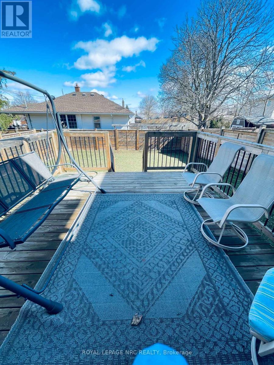 












10 LEESON STREET

,
St. Catharines (Burleigh Hill),




Ontario
L2T2R1

