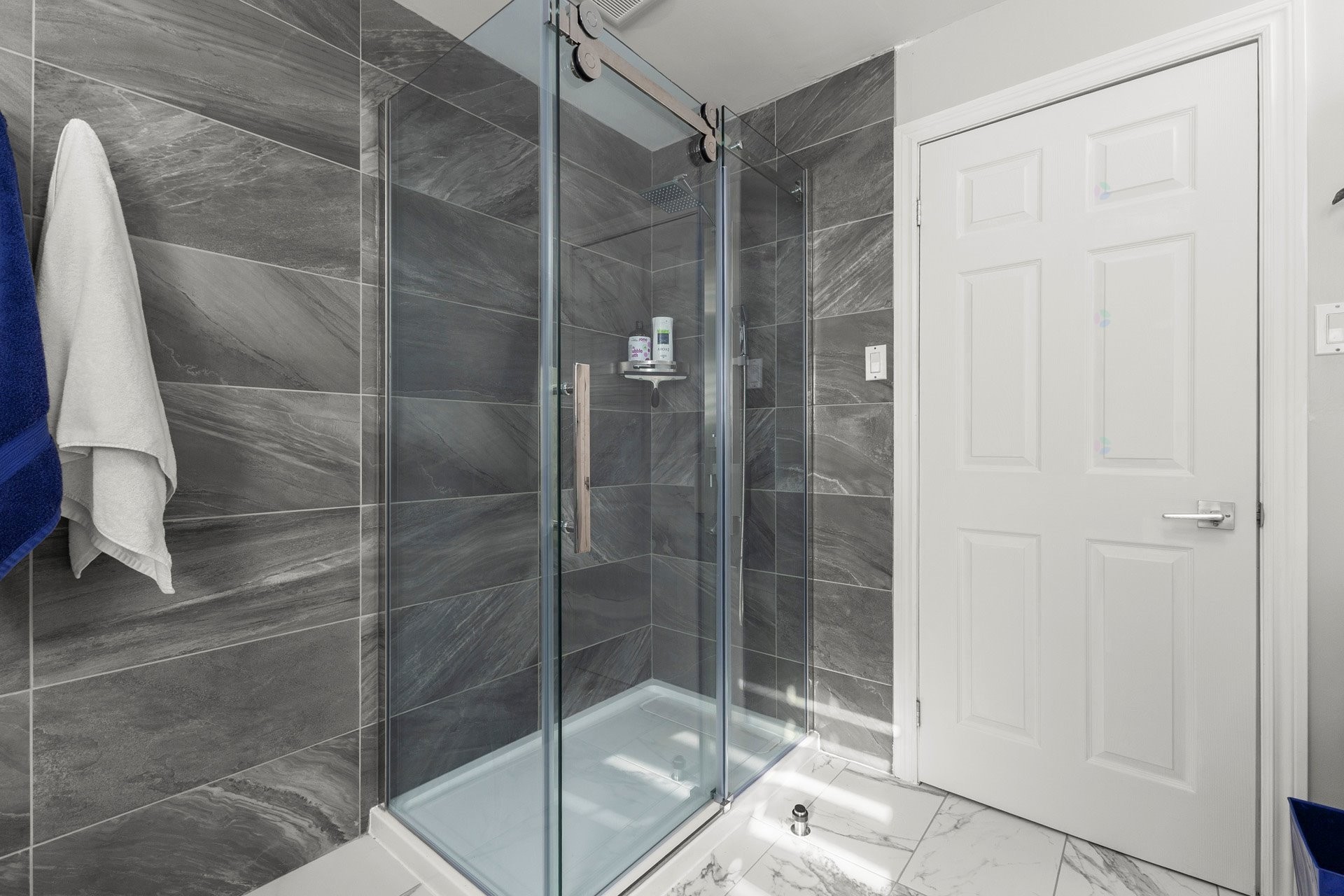 









395


Ch. des Outaouais

,
Pointe-Fortune,




QC
J0P1N0

