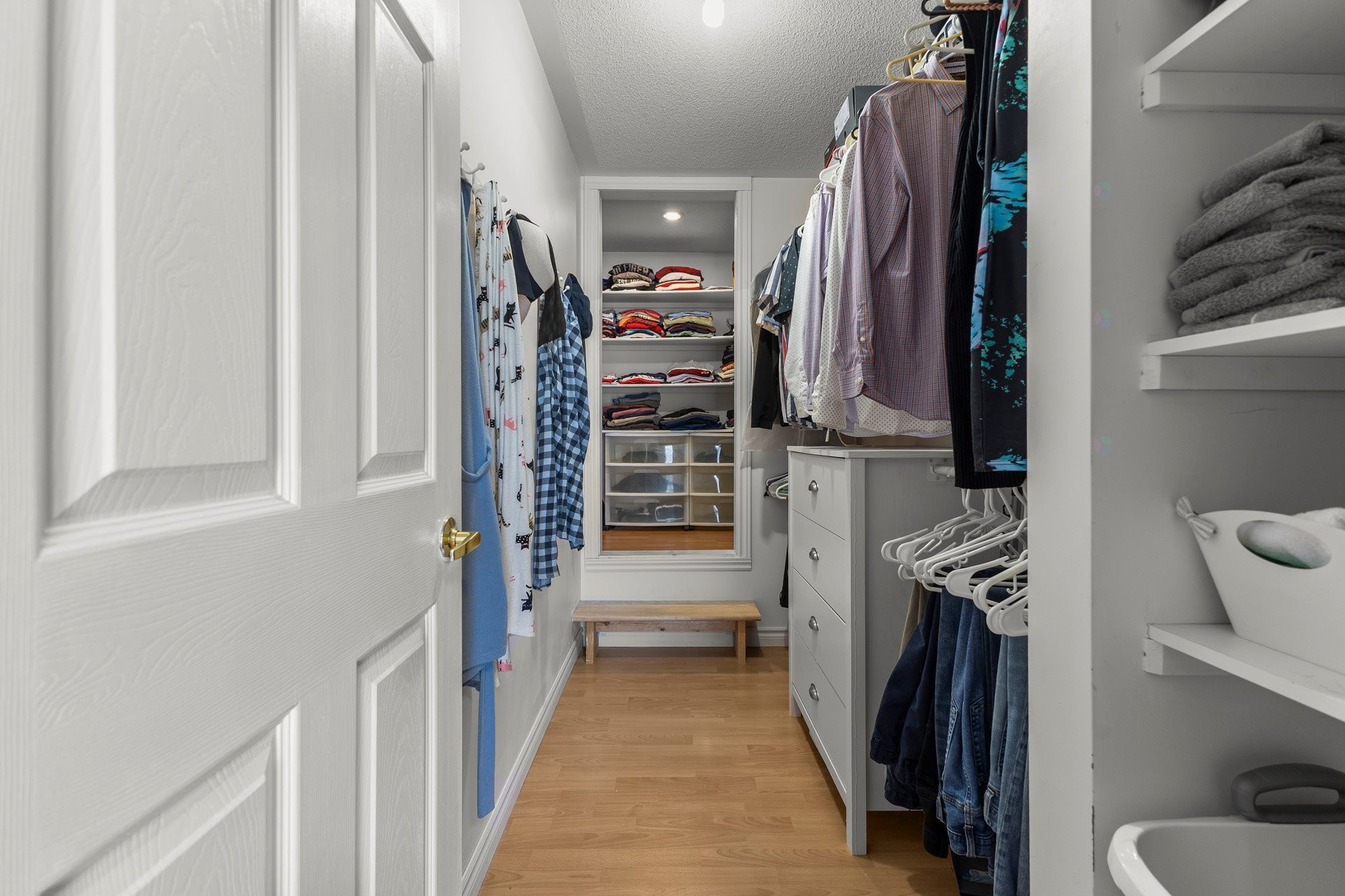 









395


Ch. des Outaouais

,
Pointe-Fortune,




QC
J0P1N0

