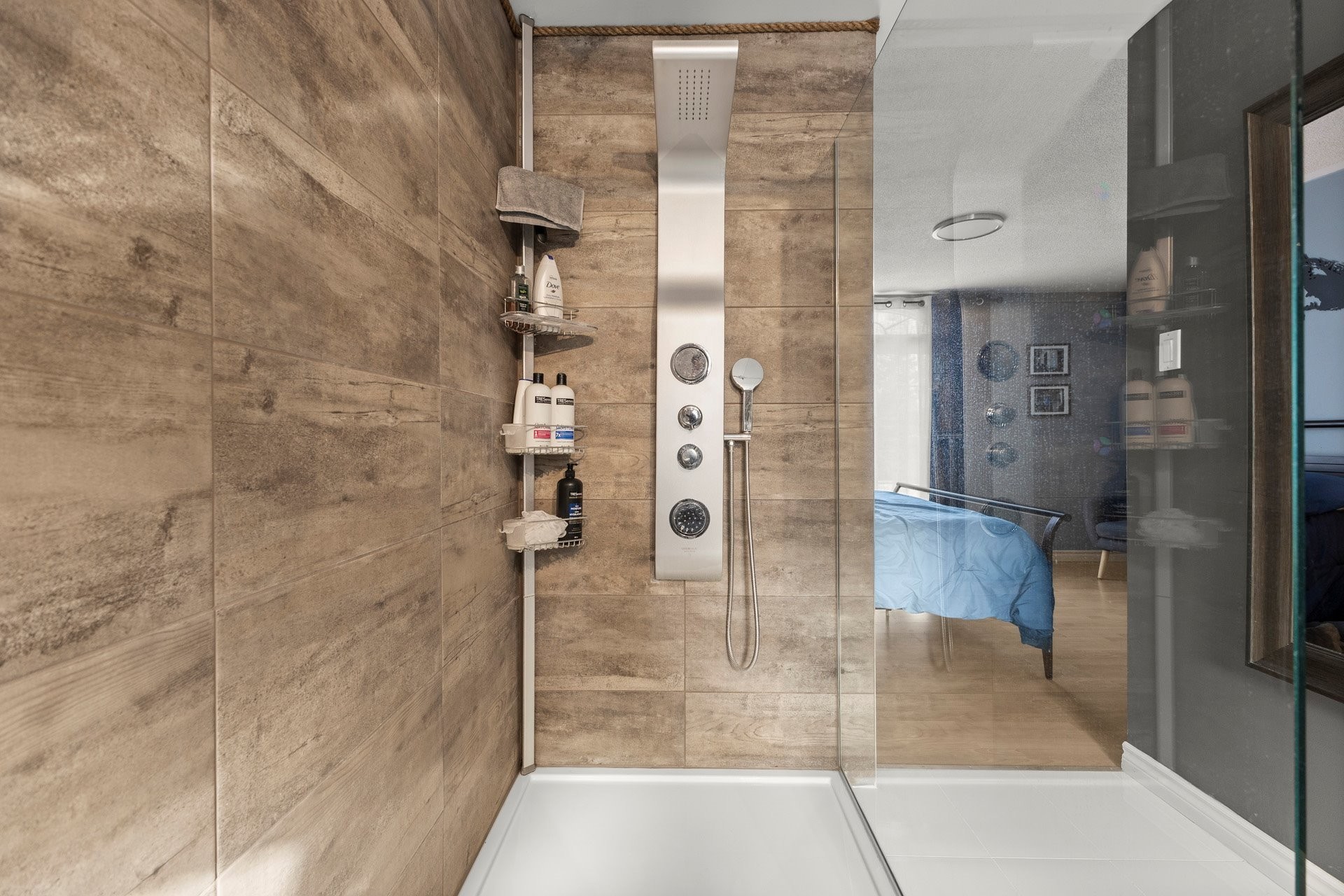 









395


Ch. des Outaouais

,
Pointe-Fortune,




QC
J0P1N0

