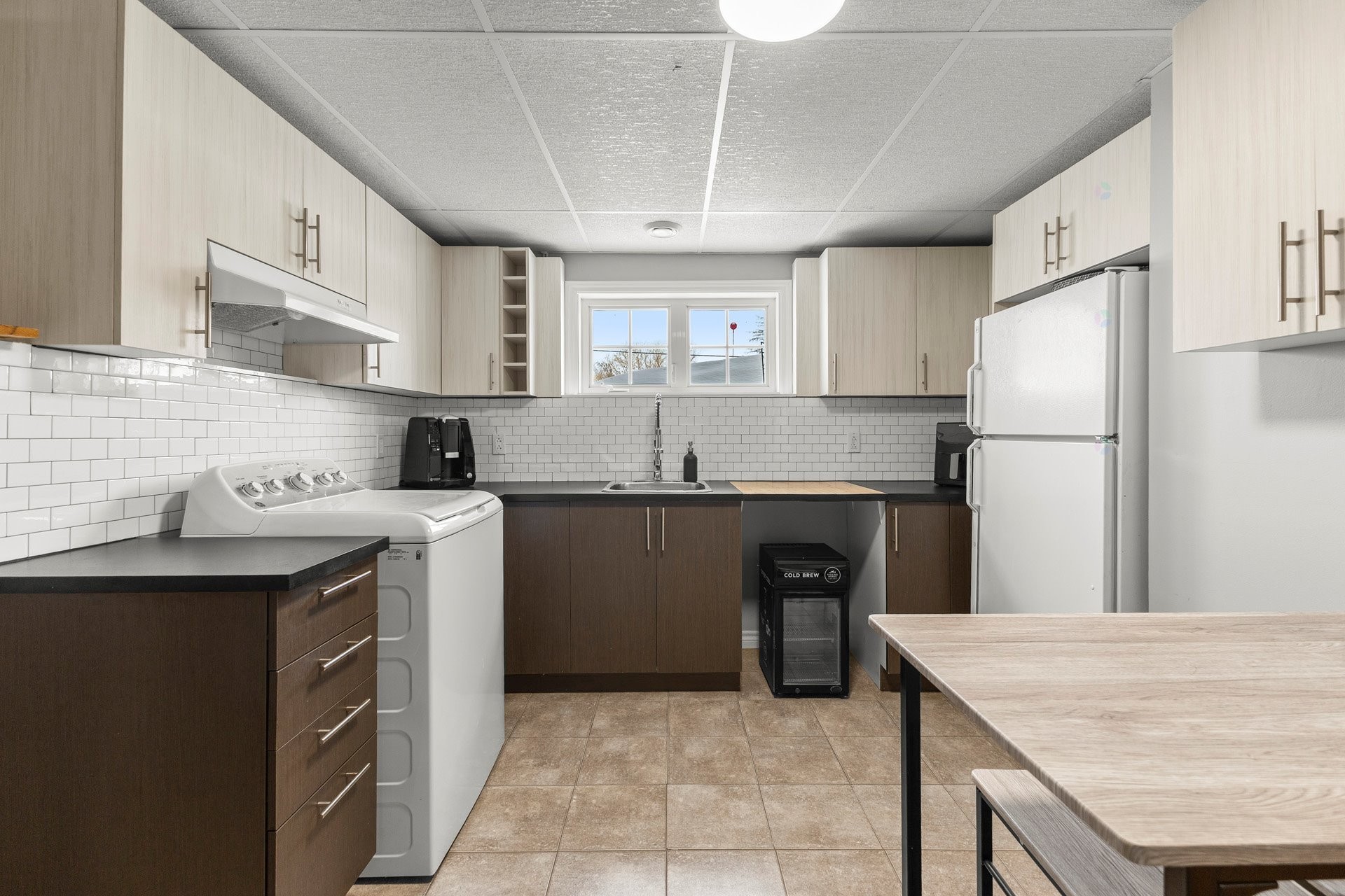 









395


Ch. des Outaouais

,
Pointe-Fortune,




QC
J0P1N0

