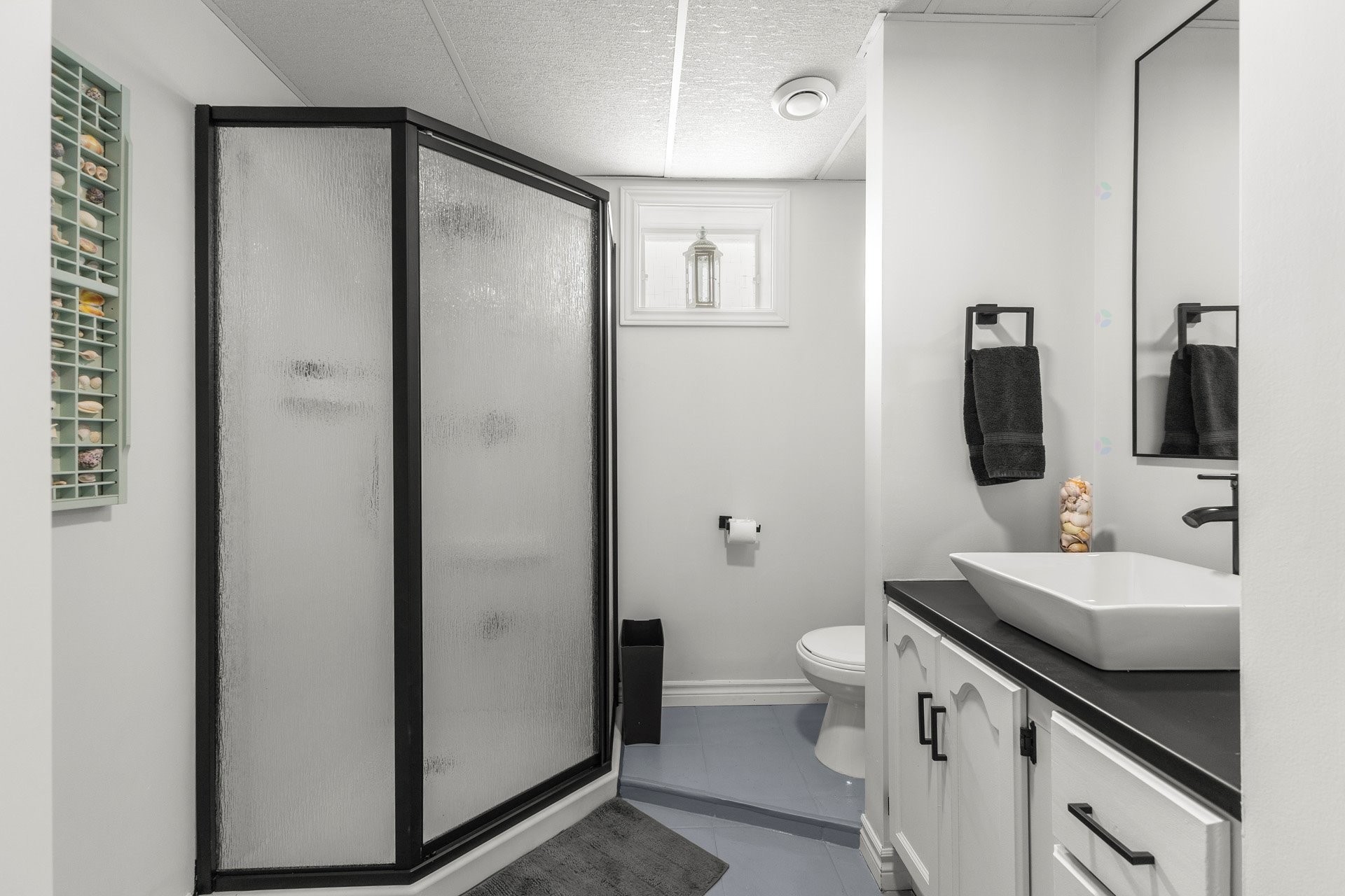 









395


Ch. des Outaouais

,
Pointe-Fortune,




QC
J0P1N0

