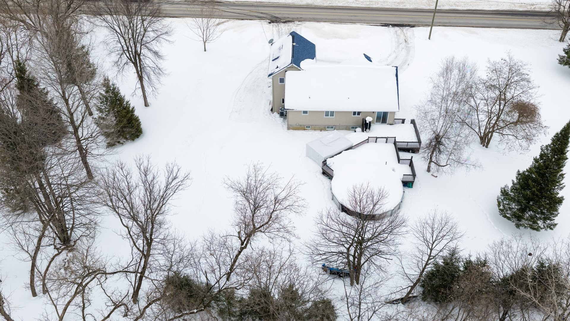 









395


Ch. des Outaouais

,
Pointe-Fortune,




QC
J0P1N0

