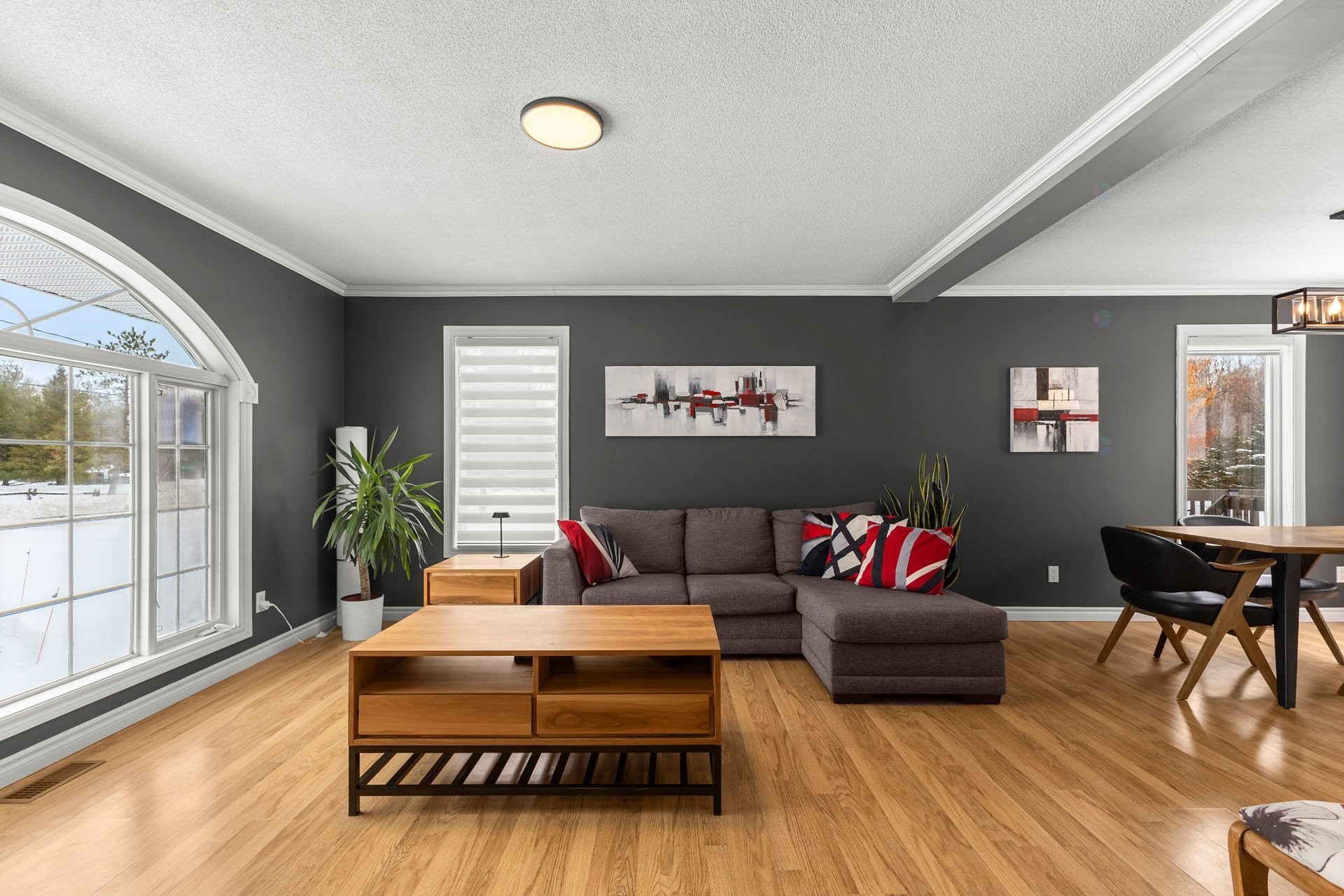 









395


Ch. des Outaouais

,
Pointe-Fortune,




QC
J0P1N0

