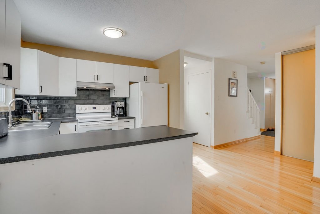 









292


Boul. des Trembles

,
Gatineau (Hull),




QC
J9A1Z6

