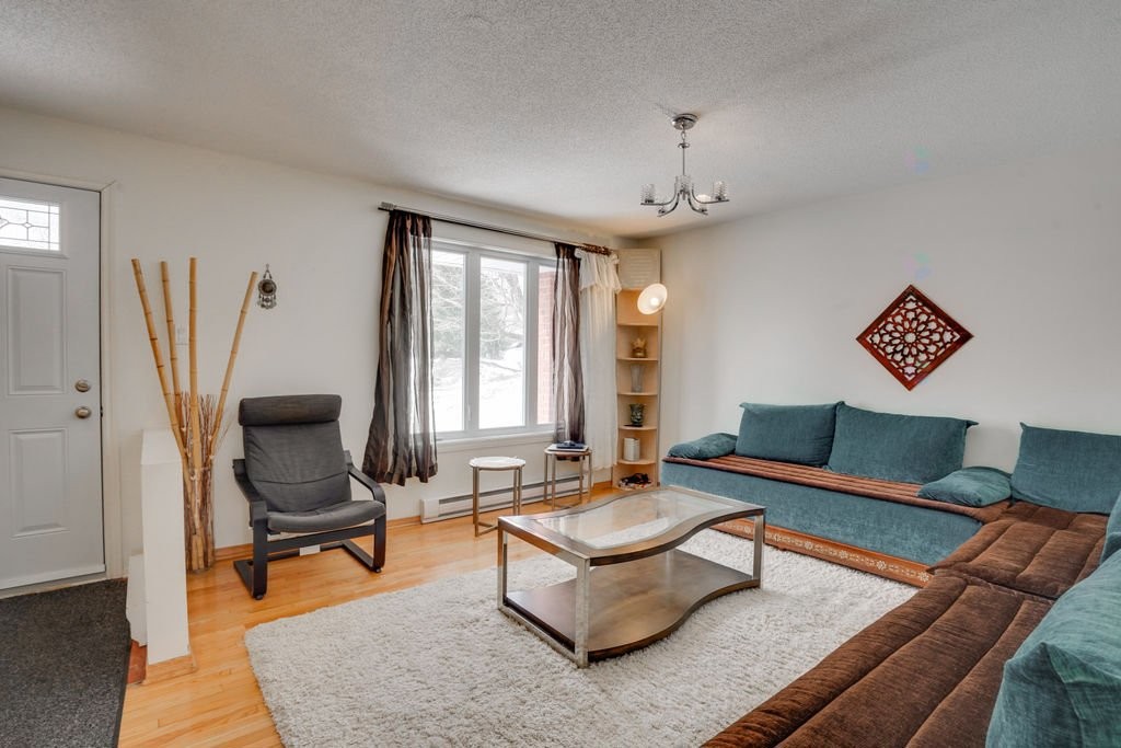 









292


Boul. des Trembles

,
Gatineau (Hull),




QC
J9A1Z6

