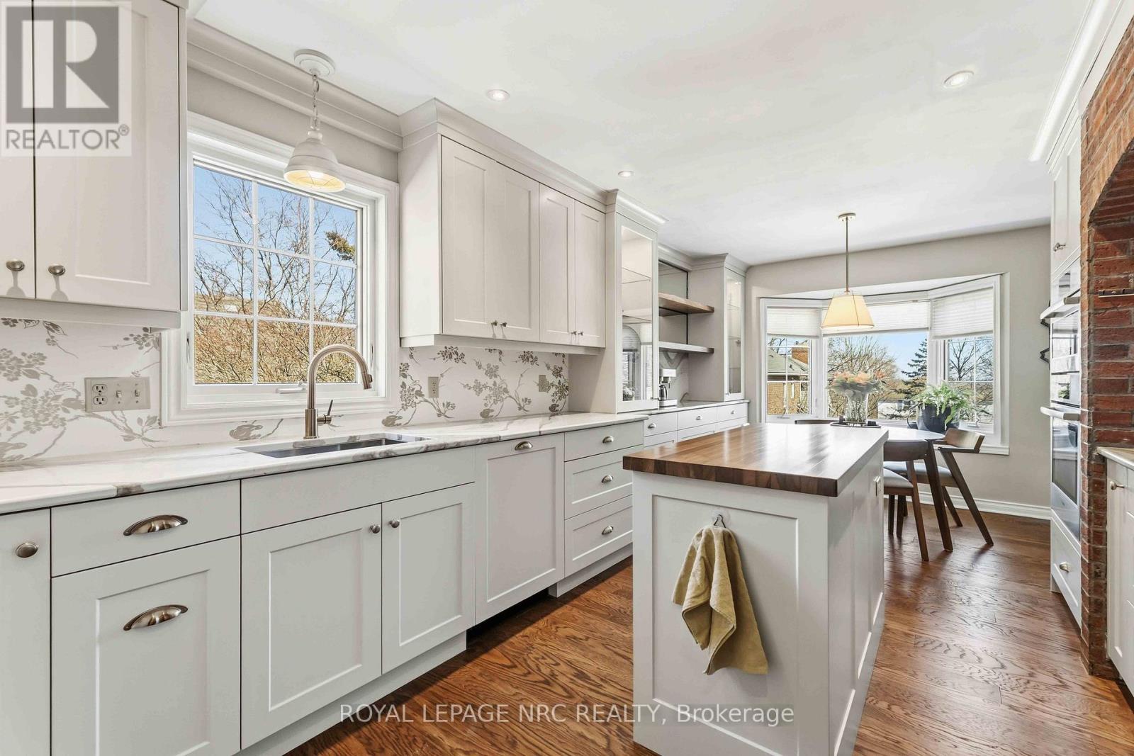 












3 PETRONELLA PARKWAY

,
Pelham (Fonthill),




Ontario
L0S1E0

