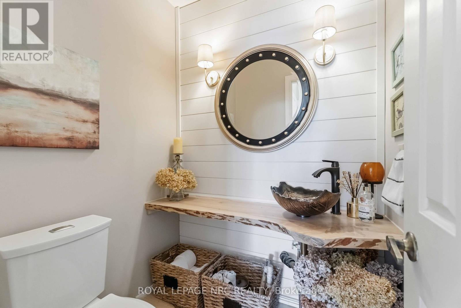 












3 PETRONELLA PARKWAY

,
Pelham (Fonthill),




Ontario
L0S1E0

