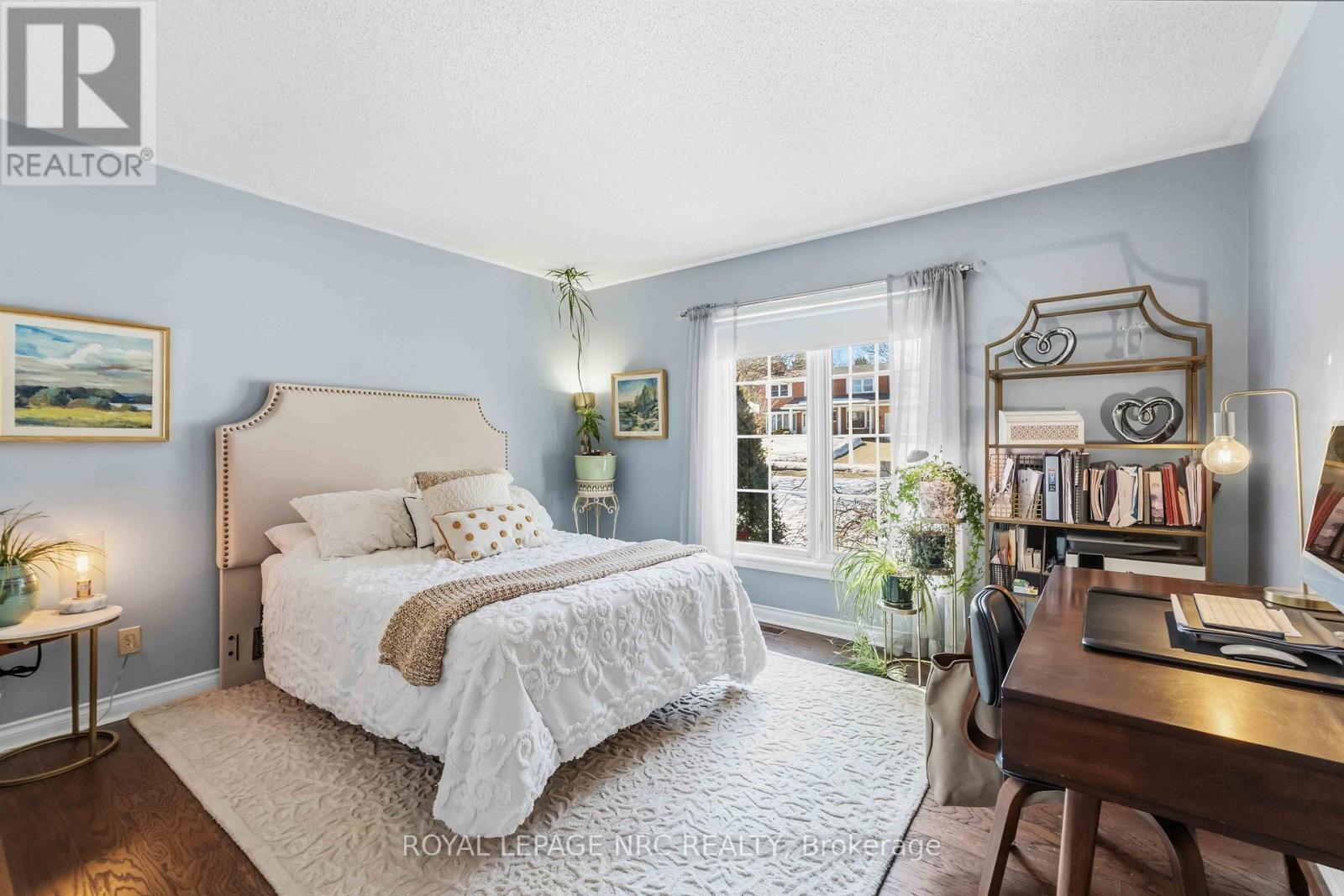 












3 PETRONELLA PARKWAY

,
Pelham (Fonthill),




Ontario
L0S1E0

