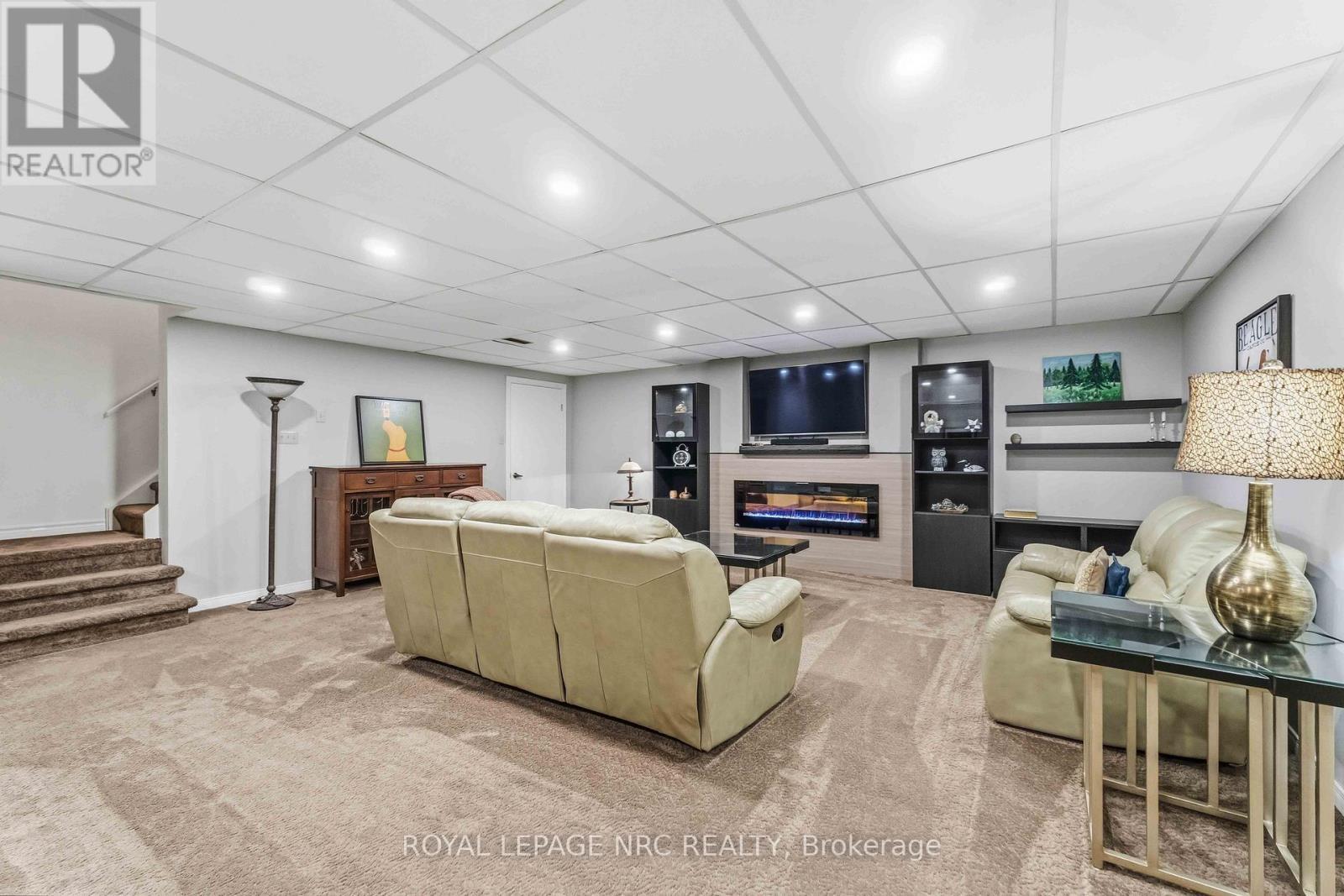 












3 PETRONELLA PARKWAY

,
Pelham (Fonthill),




Ontario
L0S1E0

