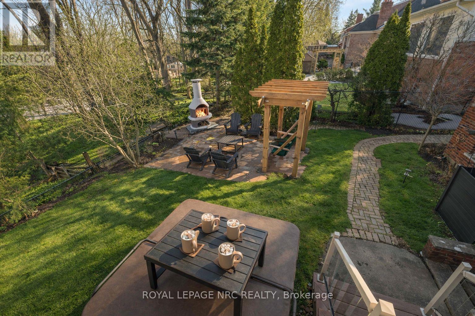 












3 PETRONELLA PARKWAY

,
Pelham (Fonthill),




Ontario
L0S1E0

