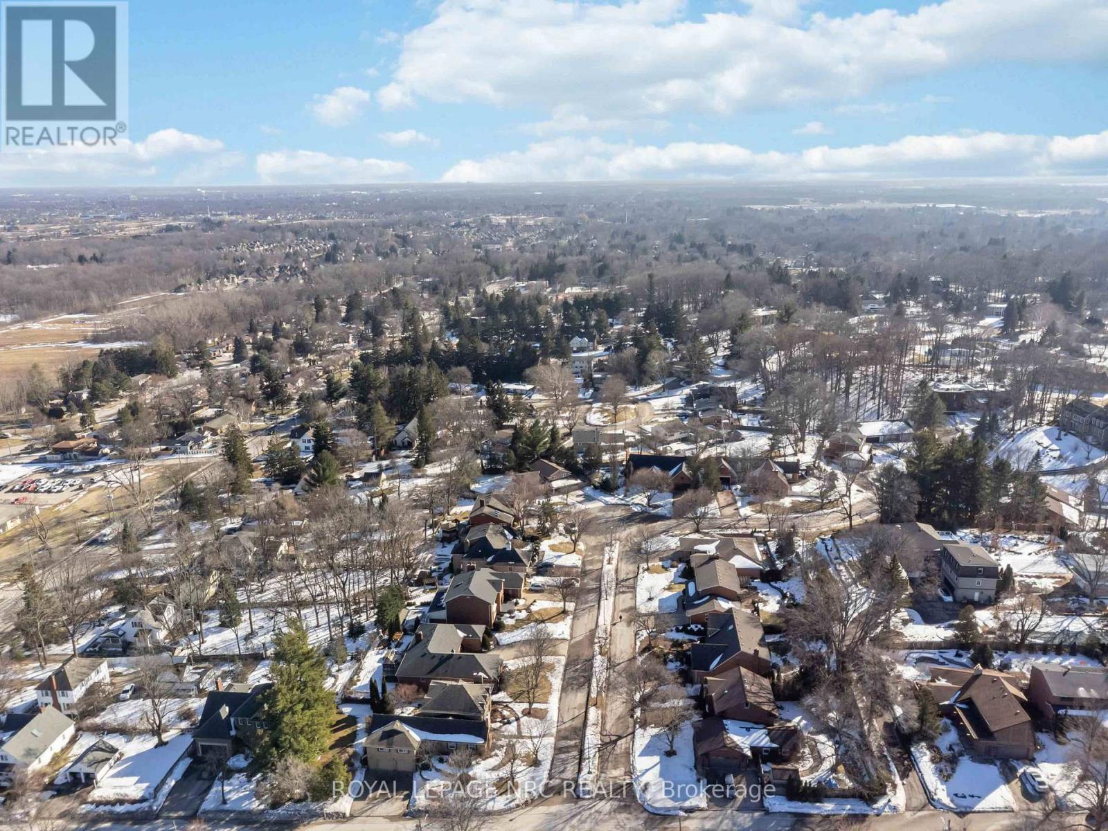 












3 PETRONELLA PARKWAY

,
Pelham (Fonthill),




Ontario
L0S1E0

