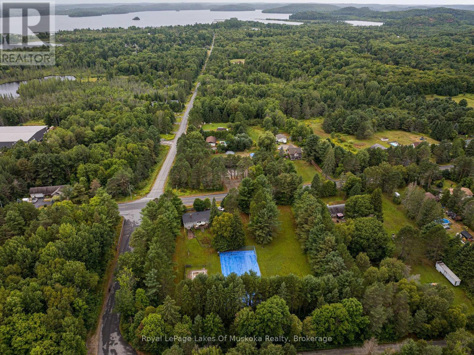 












574 RAVENSCLIFFE ROAD

,
Huntsville (Chaffey),




Ontario
P1H1N5

