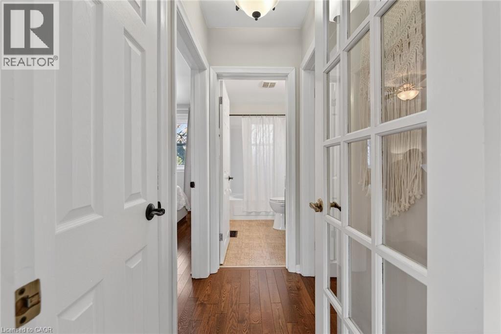 












124 WEST 24TH Street

,
Hamilton,




Ontario
L9C4W4

