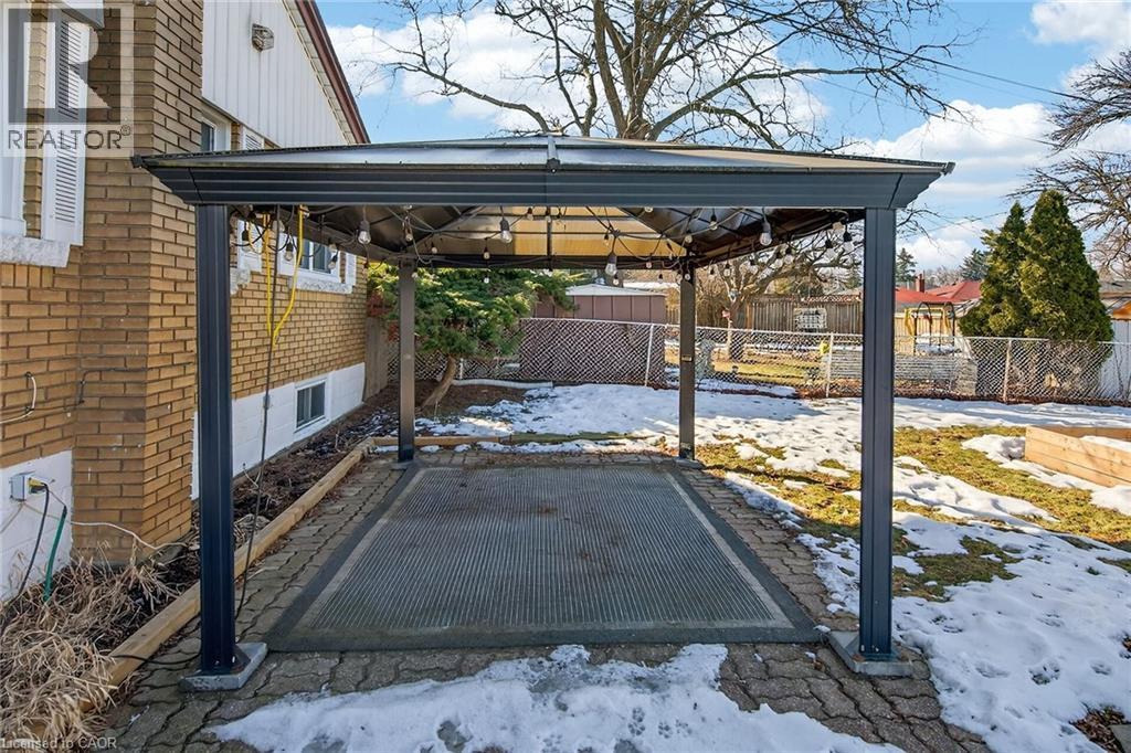 












124 WEST 24TH Street

,
Hamilton,




Ontario
L9C4W4

