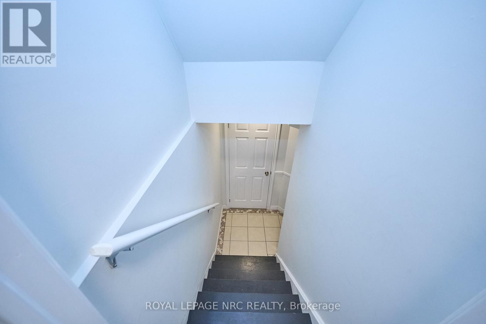 












6556 MARY DRIVE

,
Niagara Falls (Forestview),




Ontario
L2H0B5

