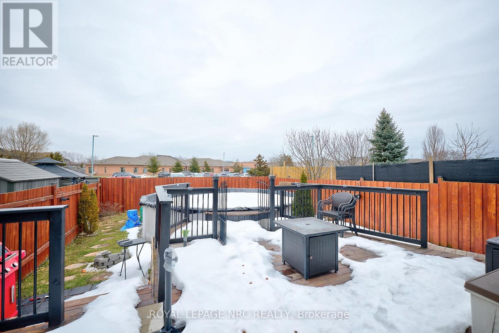 












6556 MARY DRIVE

,
Niagara Falls (Forestview),




Ontario
L2H0B5

