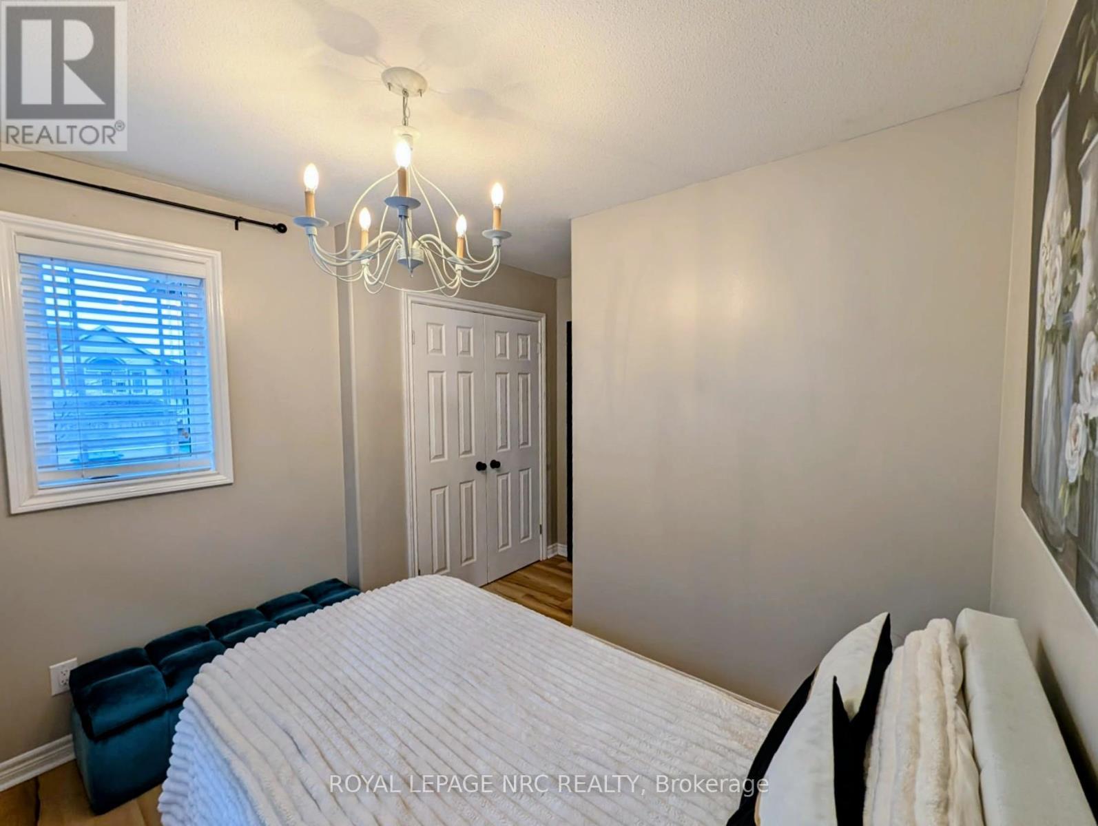 












6556 MARY DRIVE

,
Niagara Falls (Forestview),




Ontario
L2H0B5

