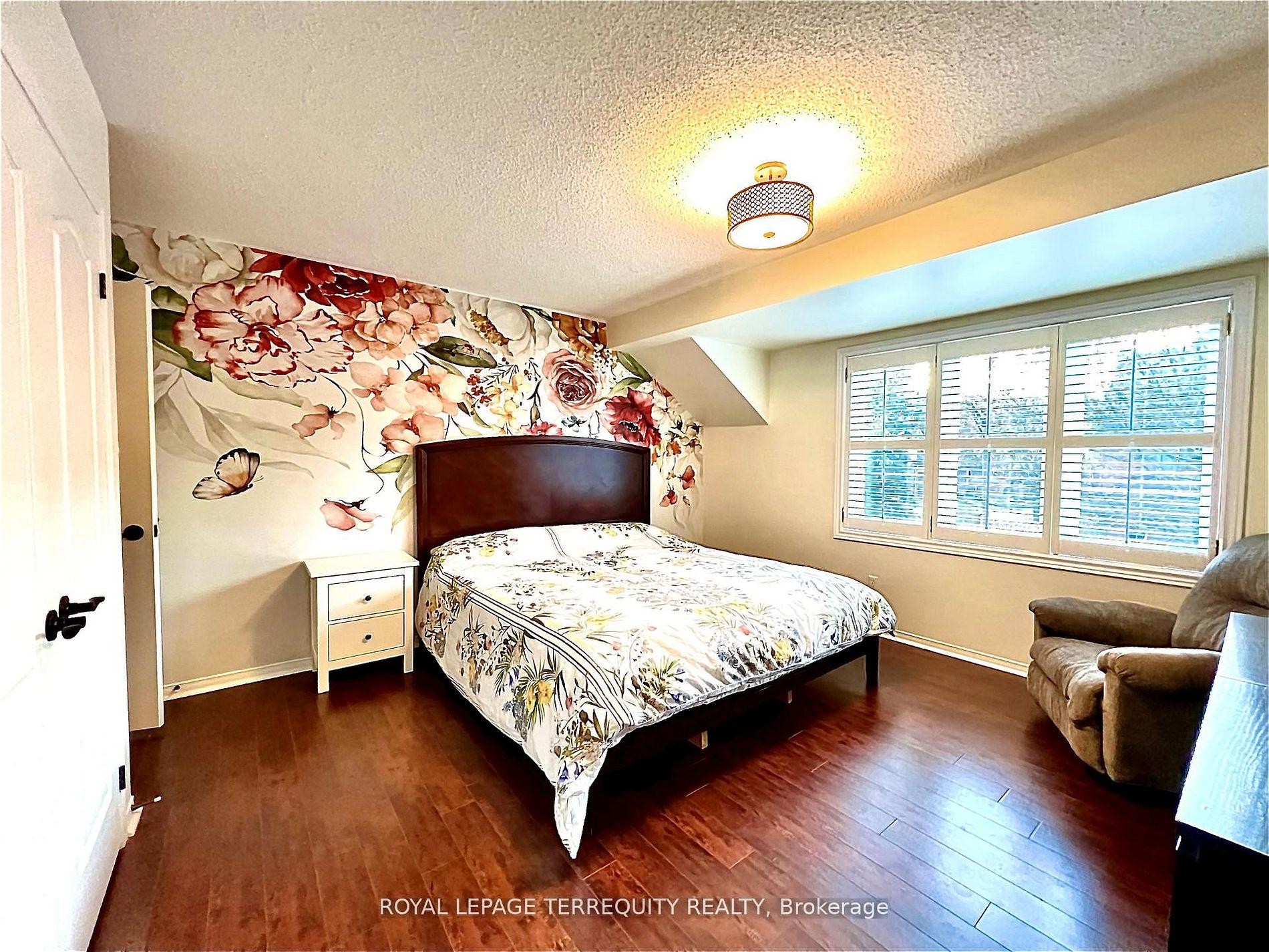 









1084


Queen

Street West, 32B,
Mississauga,




ON
L5H 4K4

