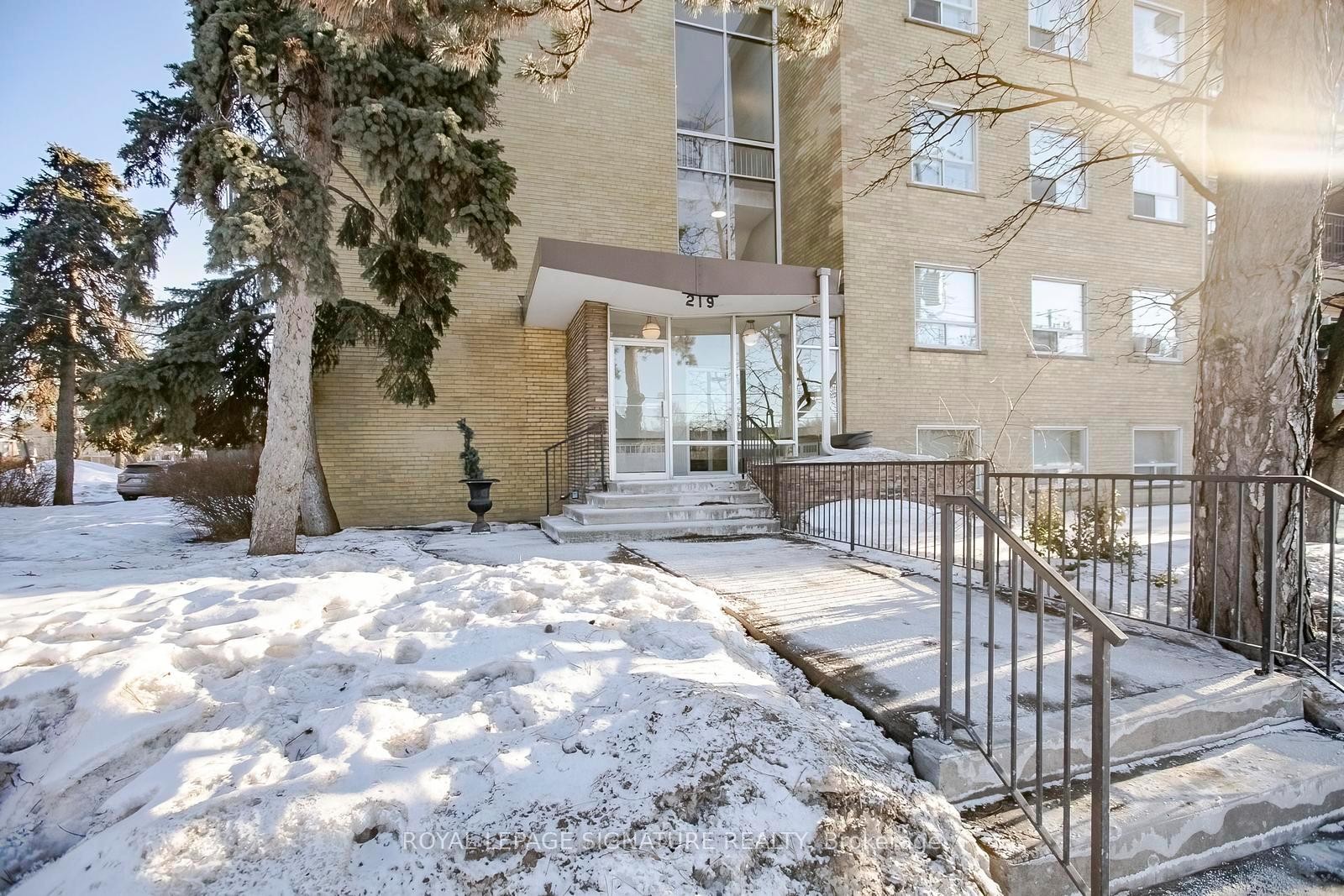









219


Wilson

Avenue, 305,
Toronto,




ON
M5M 3B2

