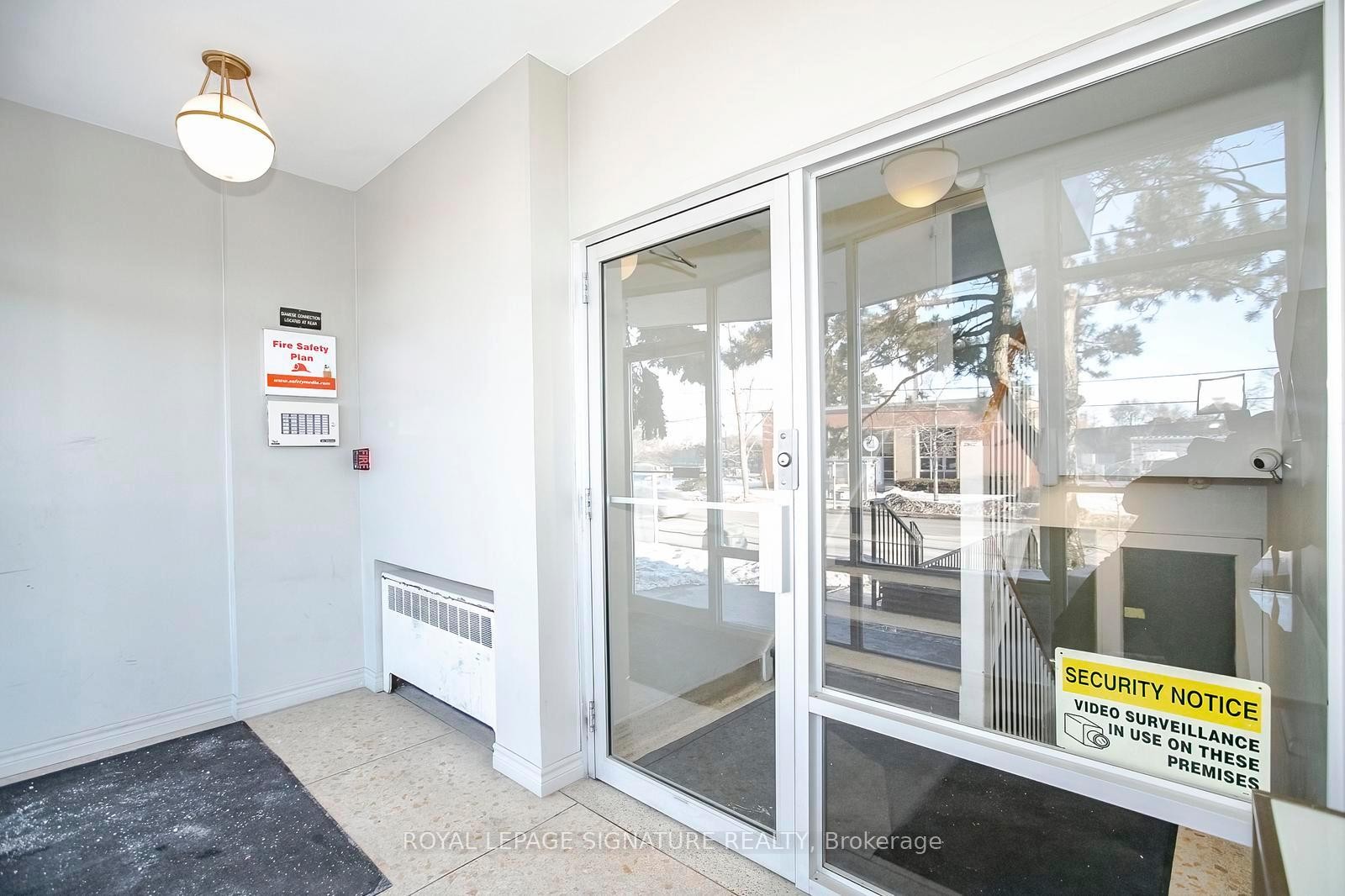 









219


Wilson

Avenue, 305,
Toronto,




ON
M5M 3B2

