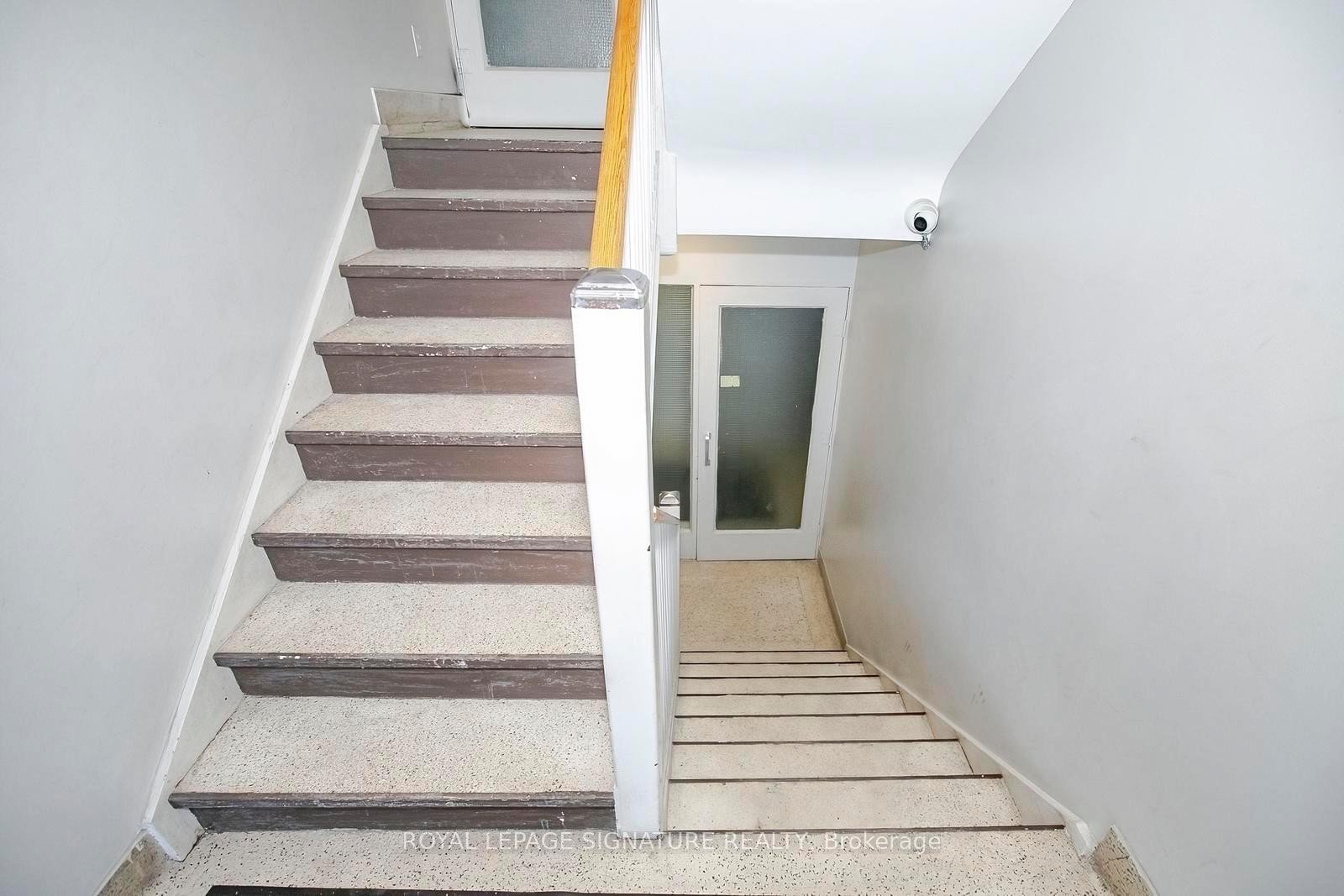 









219


Wilson

Avenue, 305,
Toronto,




ON
M5M 3B2

