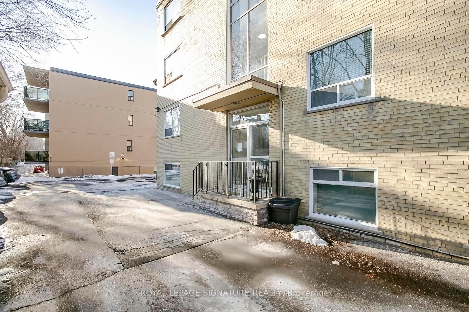 









219


Wilson

Avenue, 305,
Toronto,




ON
M5M 3B2

