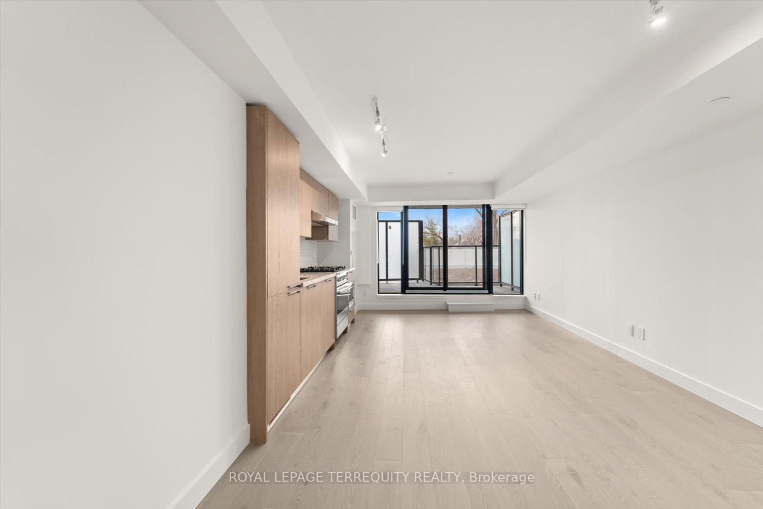 









160


Kingsway

Crescent, 219,
Toronto,




ON
M8X 0B5

