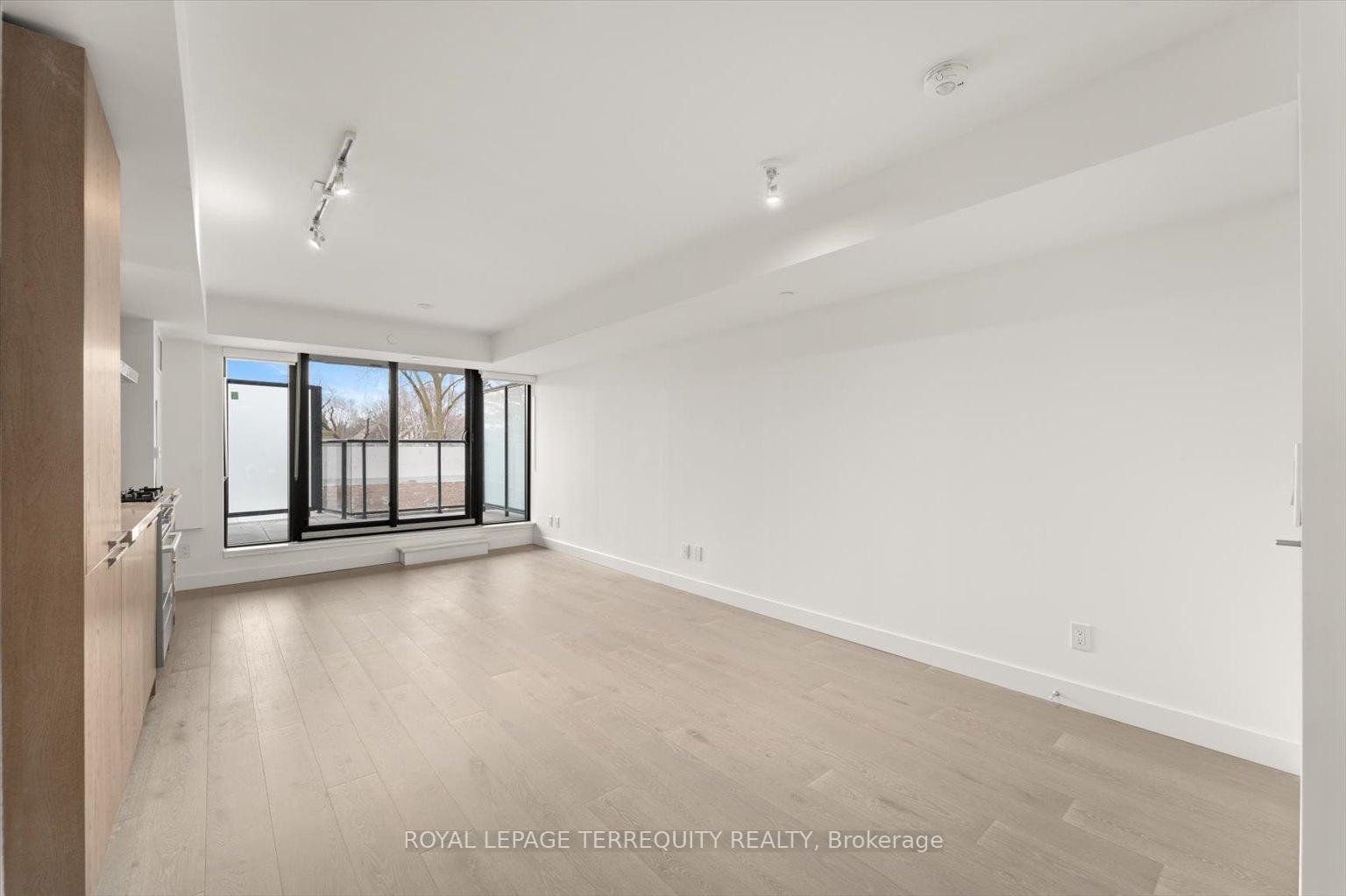 









160


Kingsway

Crescent, 219,
Toronto,




ON
M8X 0B5

