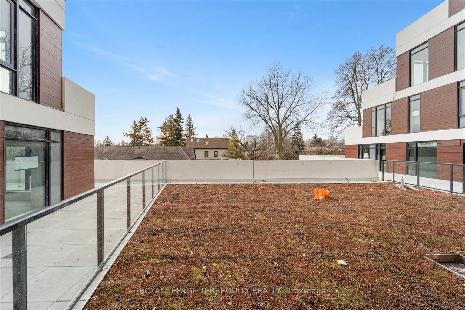 









160


Kingsway

Crescent, 219,
Toronto,




ON
M8X 0B5

