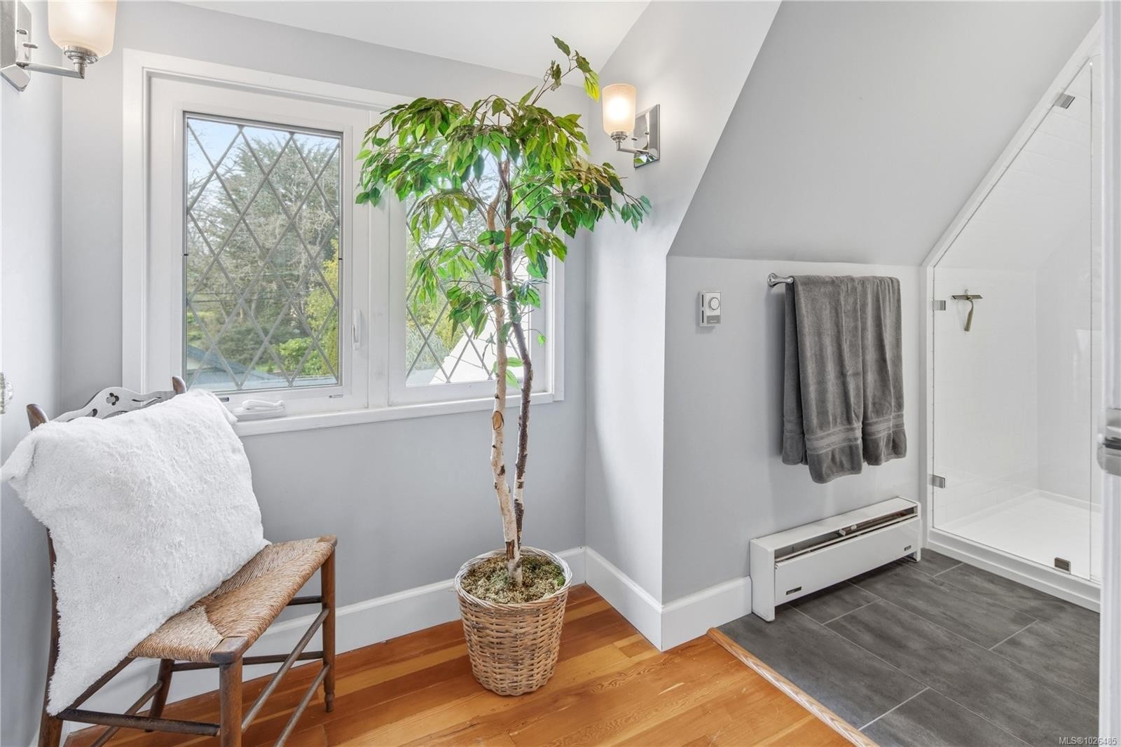 









1274


Tattersall

Dr,
Saanich,




BC
V8P 1Z4

