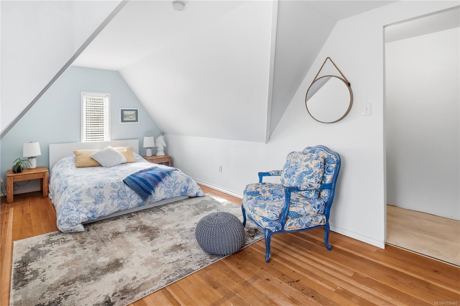 









1274


Tattersall

Dr,
Saanich,




BC
V8P 1Z4

