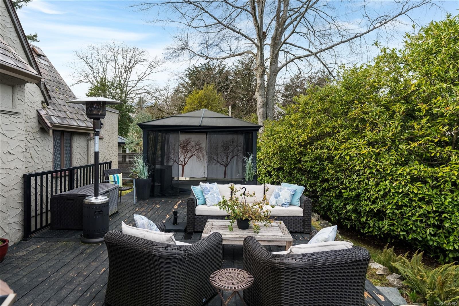 









1274


Tattersall

Dr,
Saanich,




BC
V8P 1Z4

