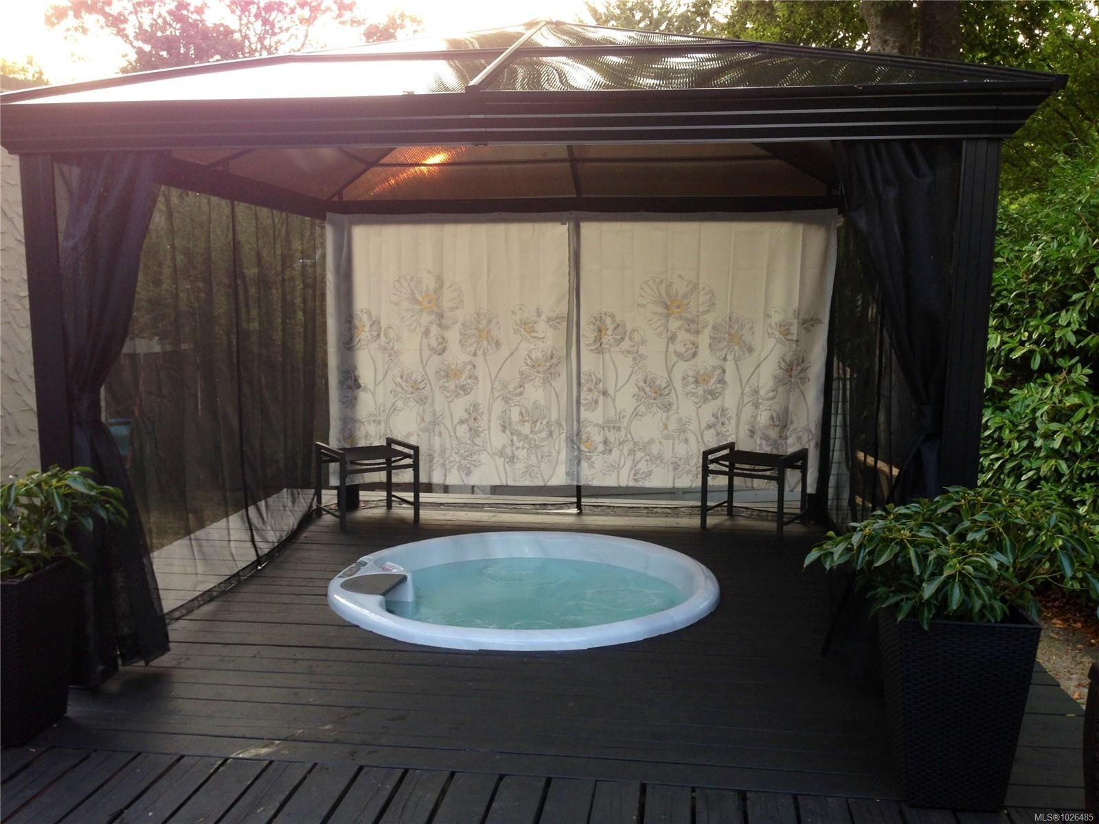 









1274


Tattersall

Dr,
Saanich,




BC
V8P 1Z4

