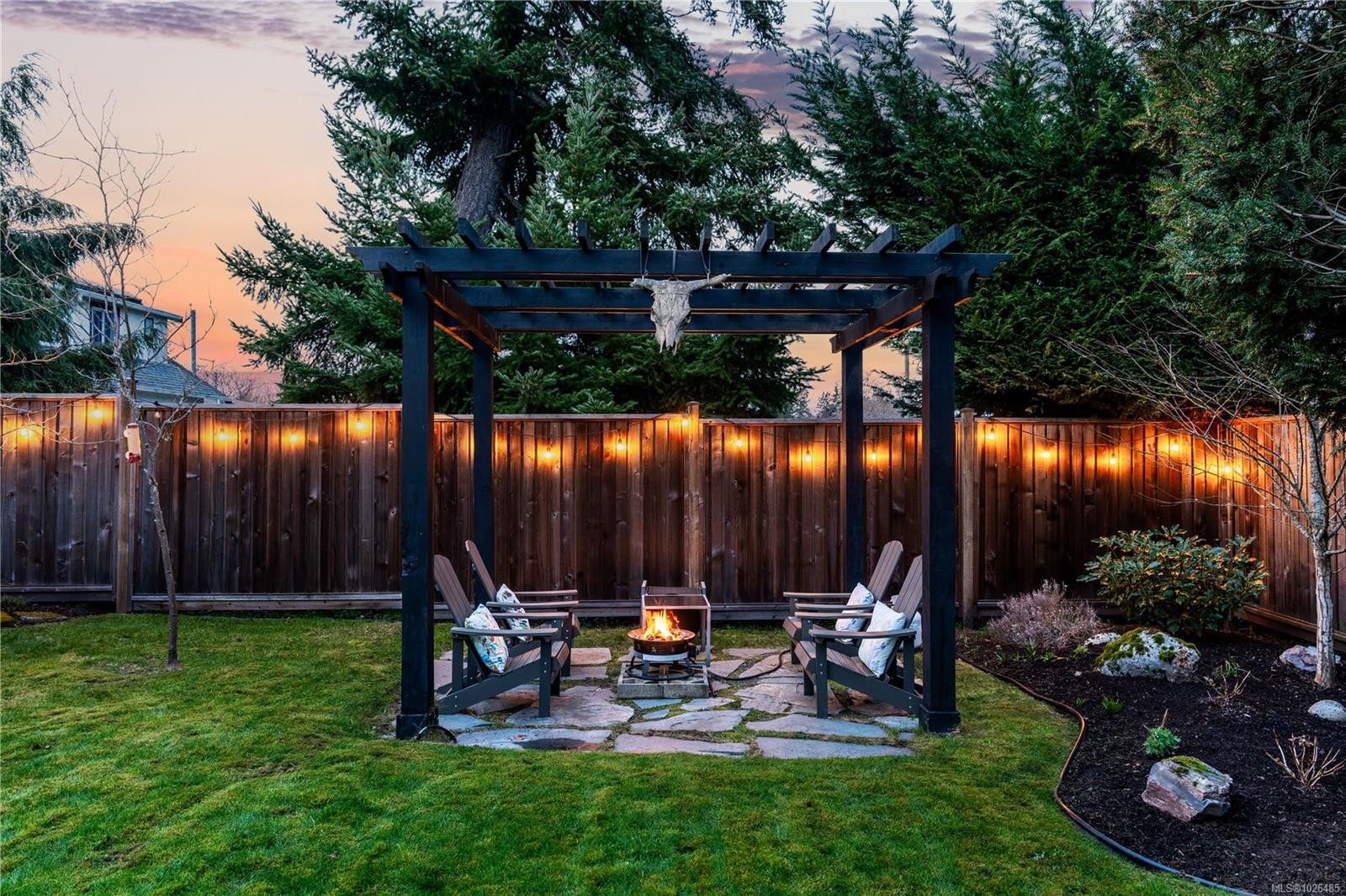 









1274


Tattersall

Dr,
Saanich,




BC
V8P 1Z4

