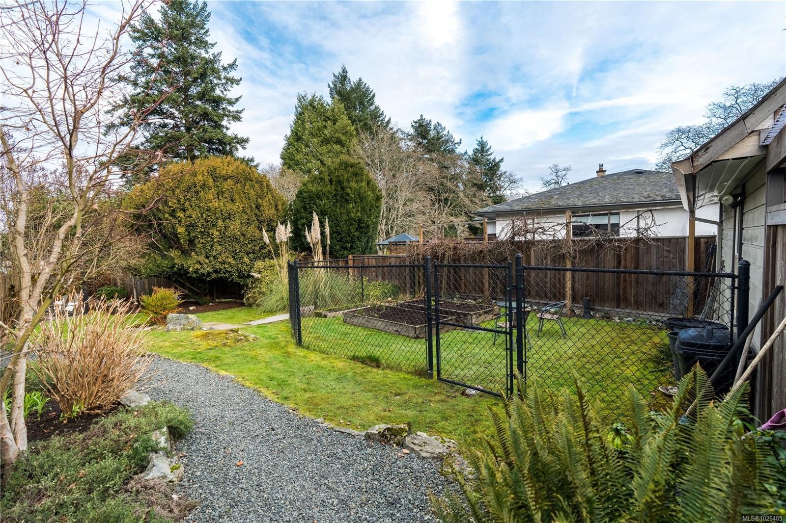 









1274


Tattersall

Dr,
Saanich,




BC
V8P 1Z4

