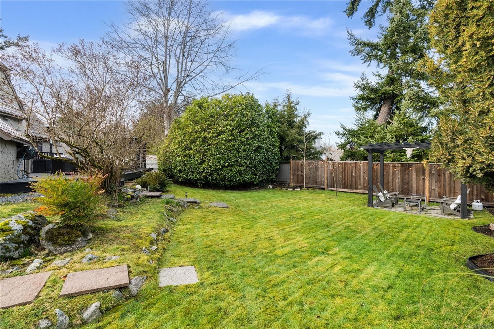 









1274


Tattersall

Dr,
Saanich,




BC
V8P 1Z4

