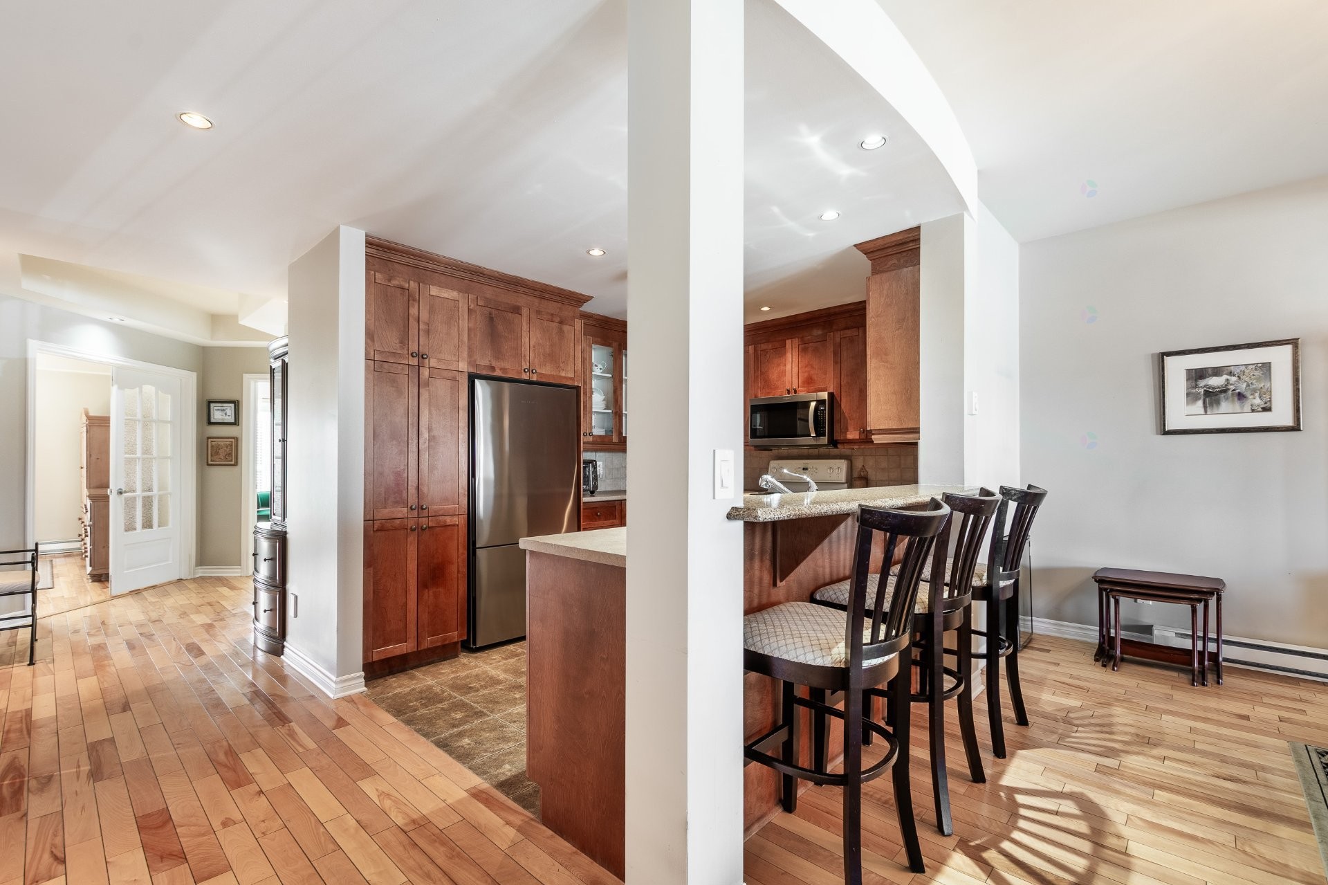 









1592


Av. Bourgogne

, 202,
Chambly,




QC
J3L1Y7

