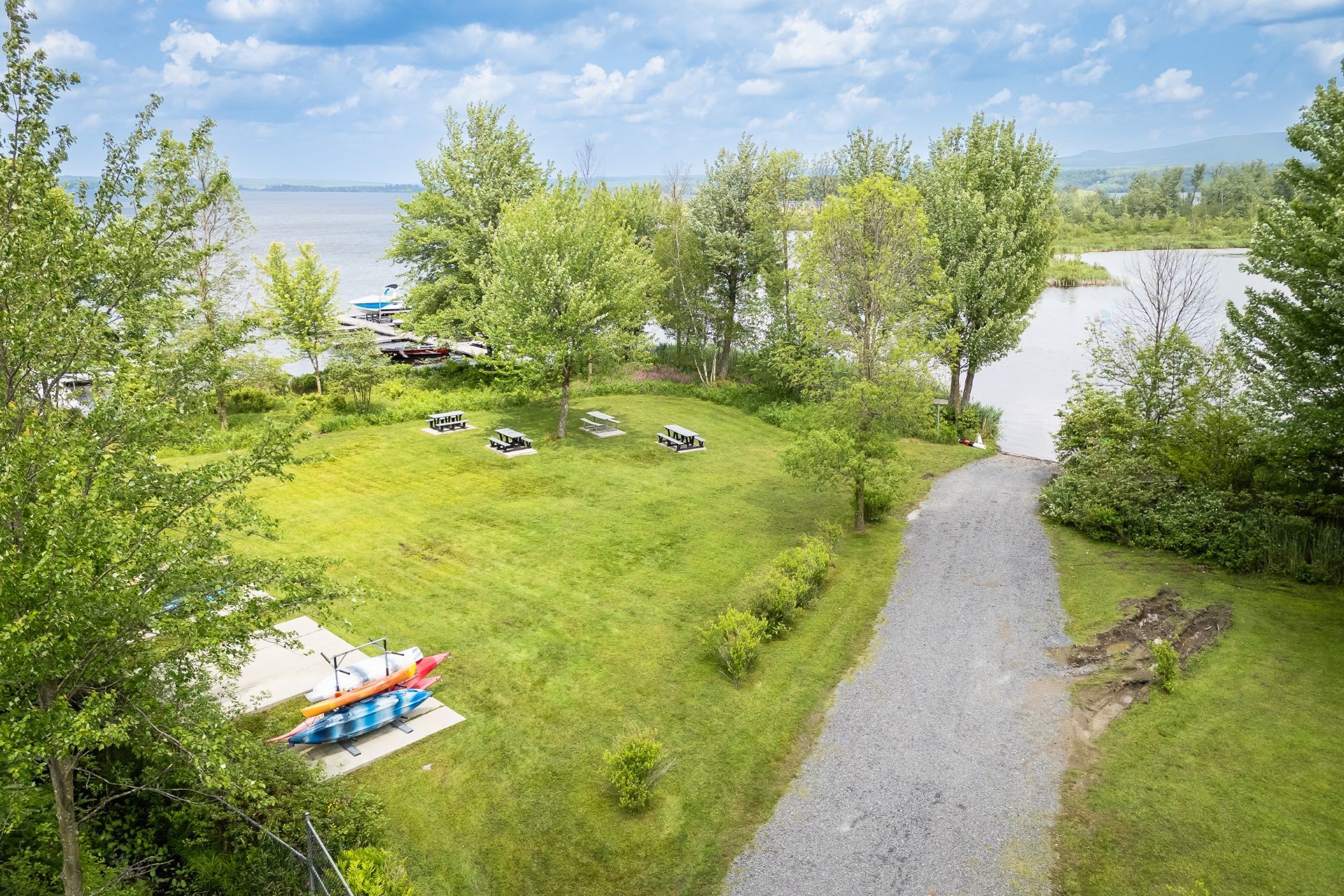 









28


Rue Willow

,
Lac-Brome,




QC
J0E1V0

